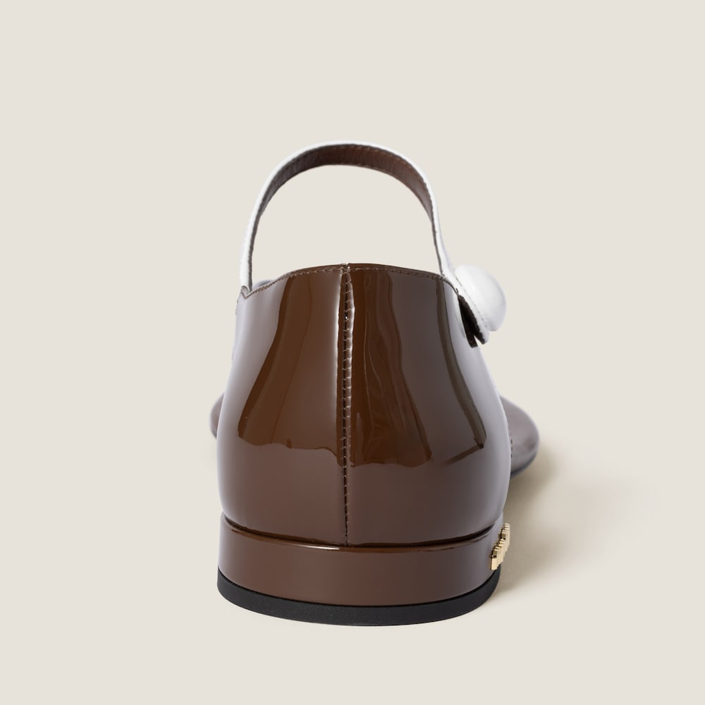 Two-tone patent leather Mary Jane thong sandals