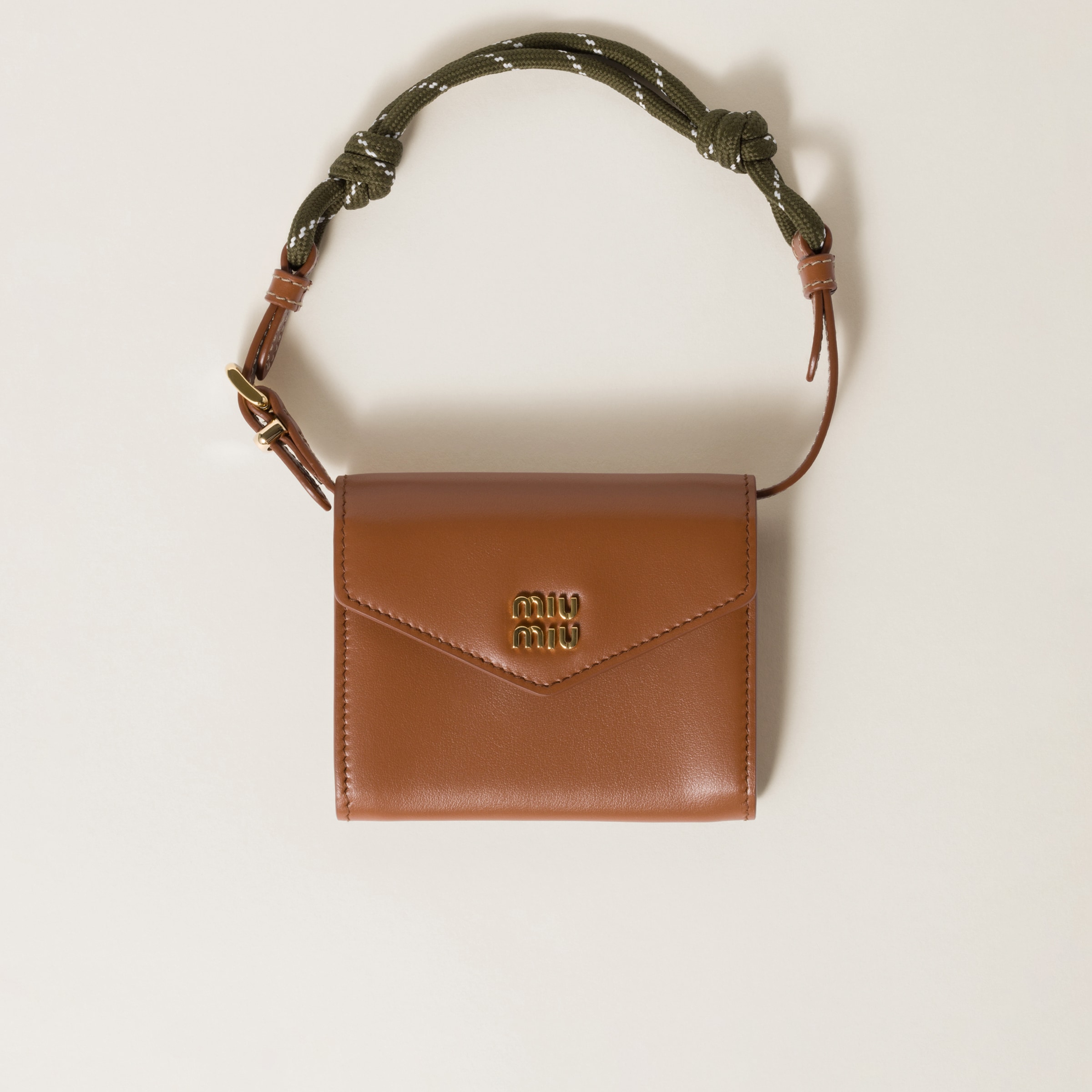 Leather shoulder wallet