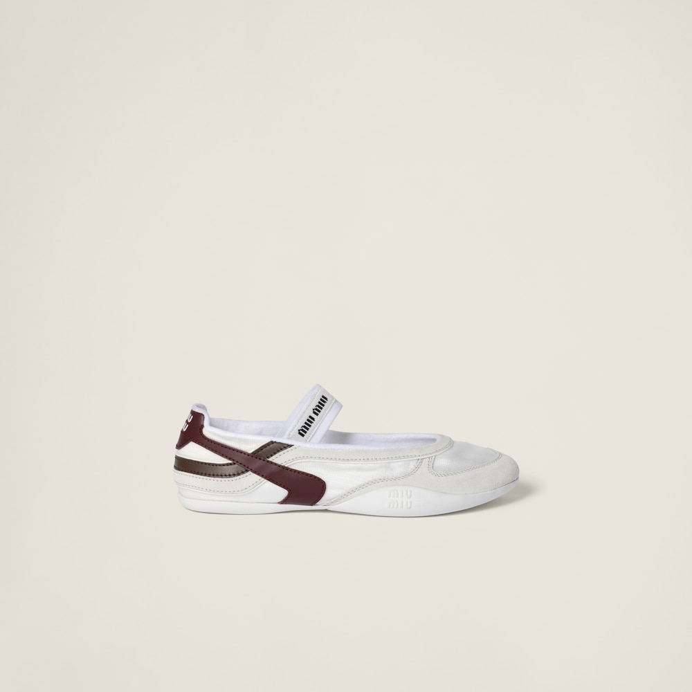 Gymnasium technical fabric and suede ballerinas