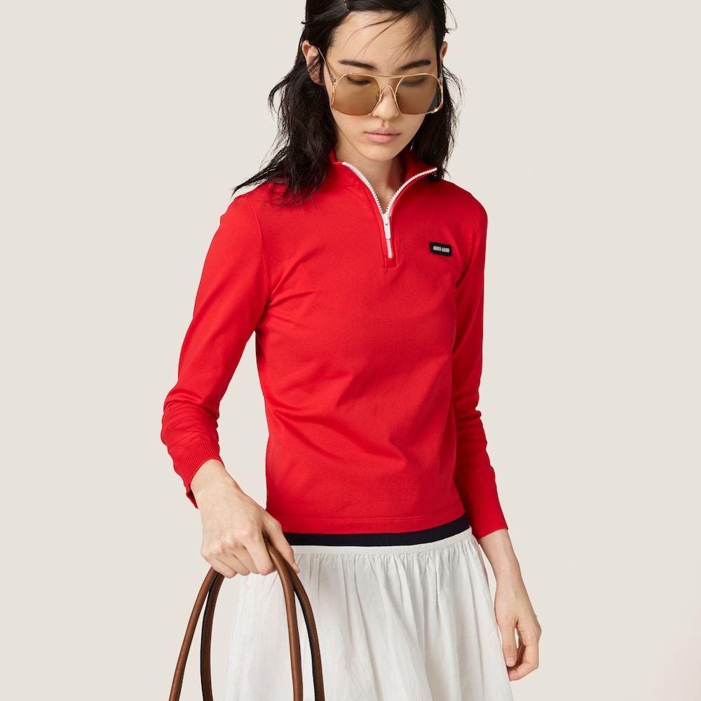 Technical yarn sweater