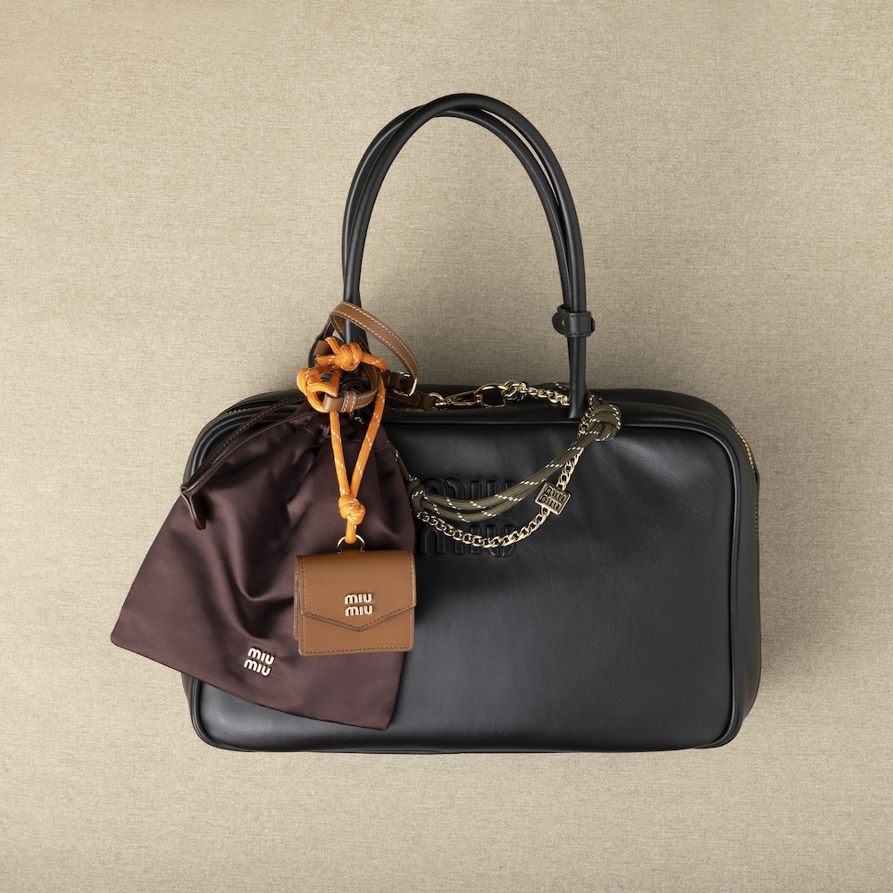 Duchesse pouch