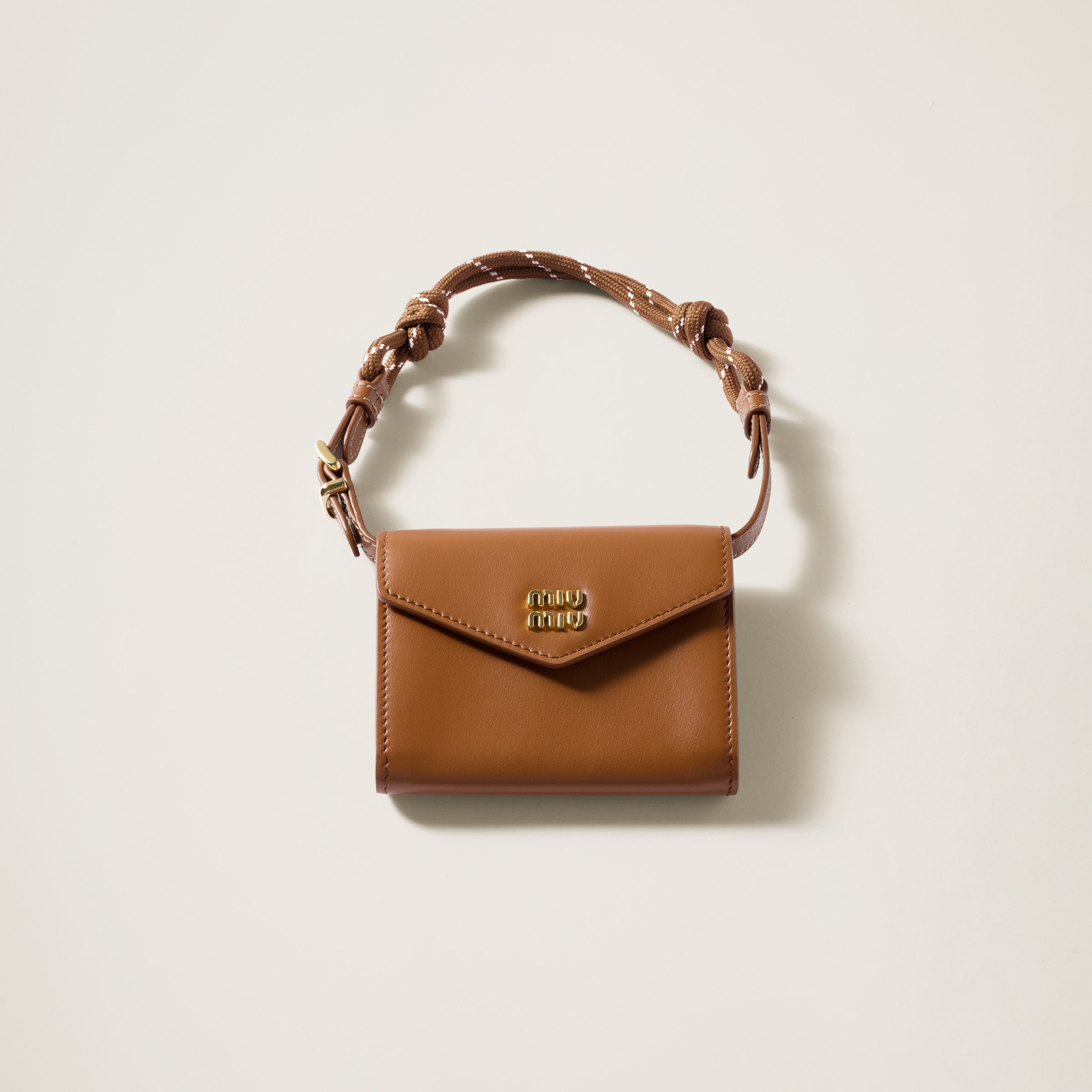 Leather shoulder wallet