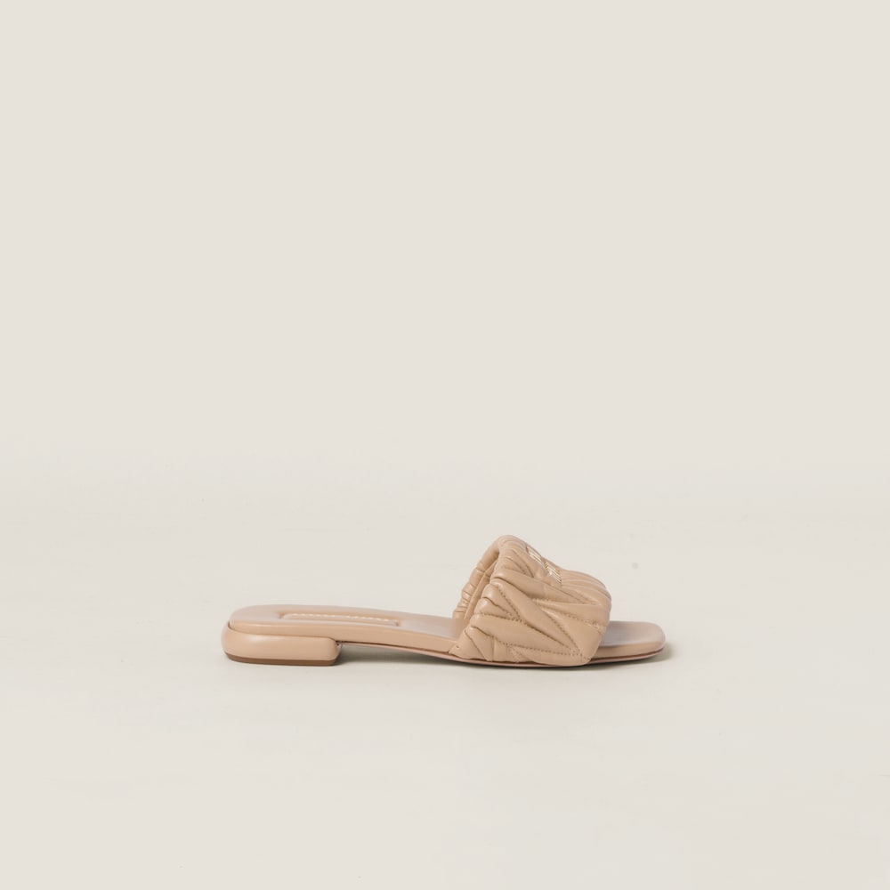 Matelassé nappa leather slides