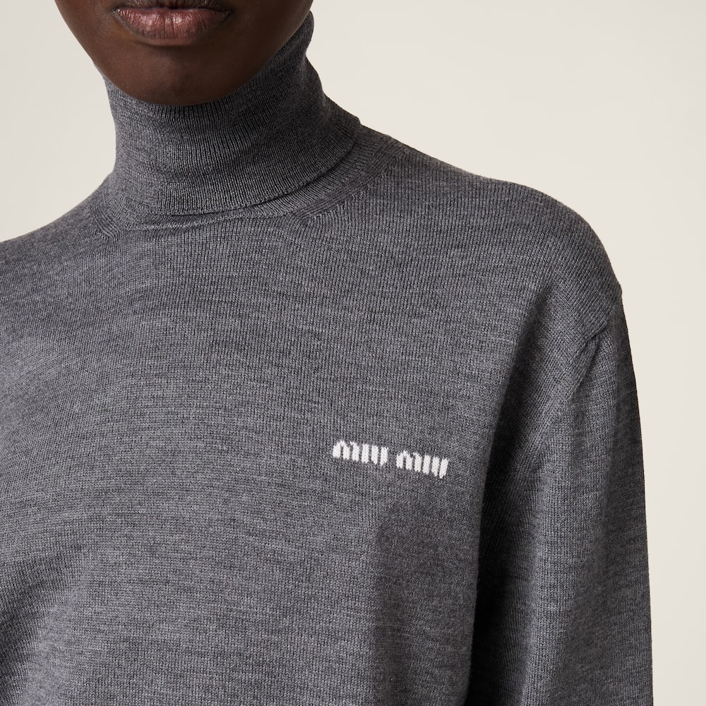 Wool sweater