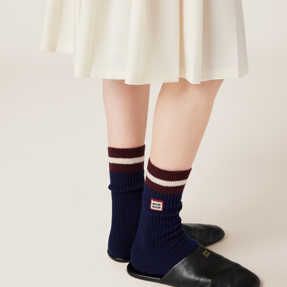 Wool and cashmere socks