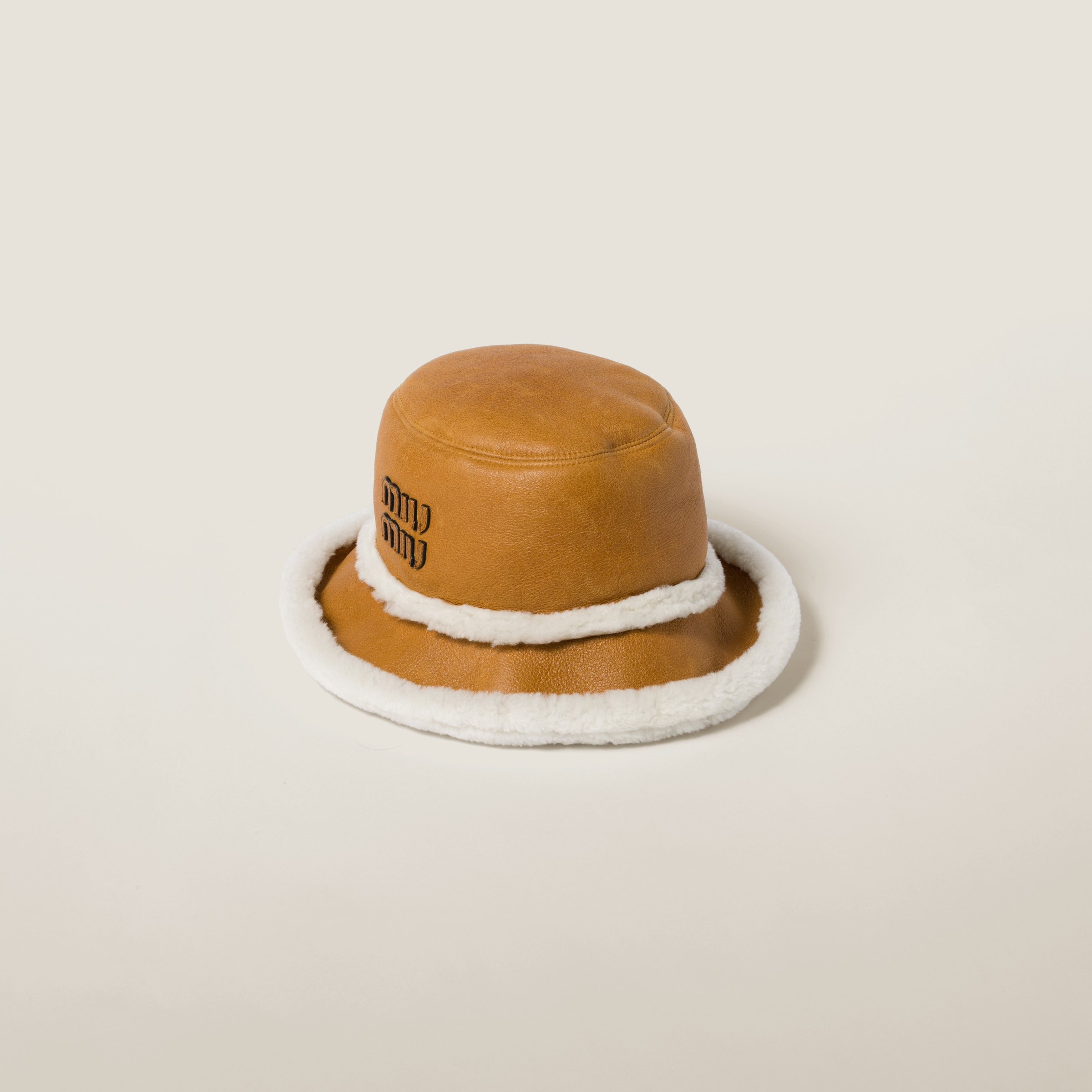 Shearling bucket hat