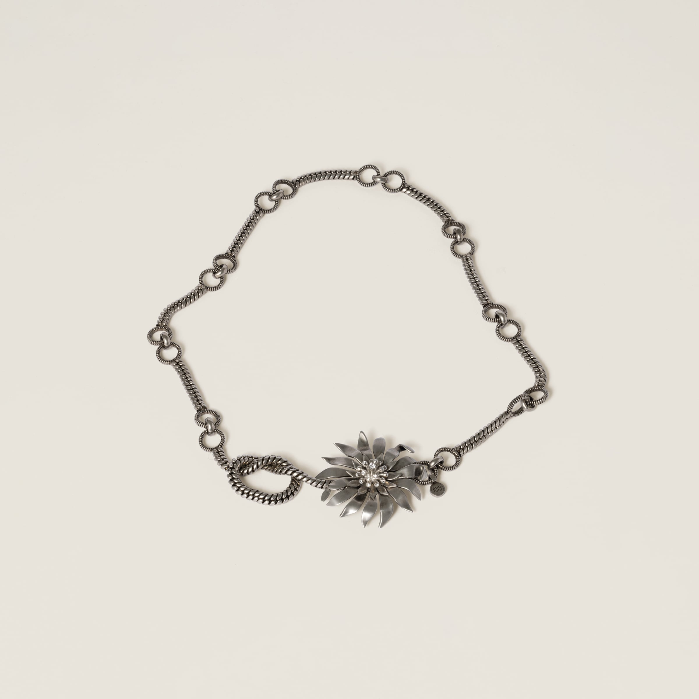 Metal belt with crystals