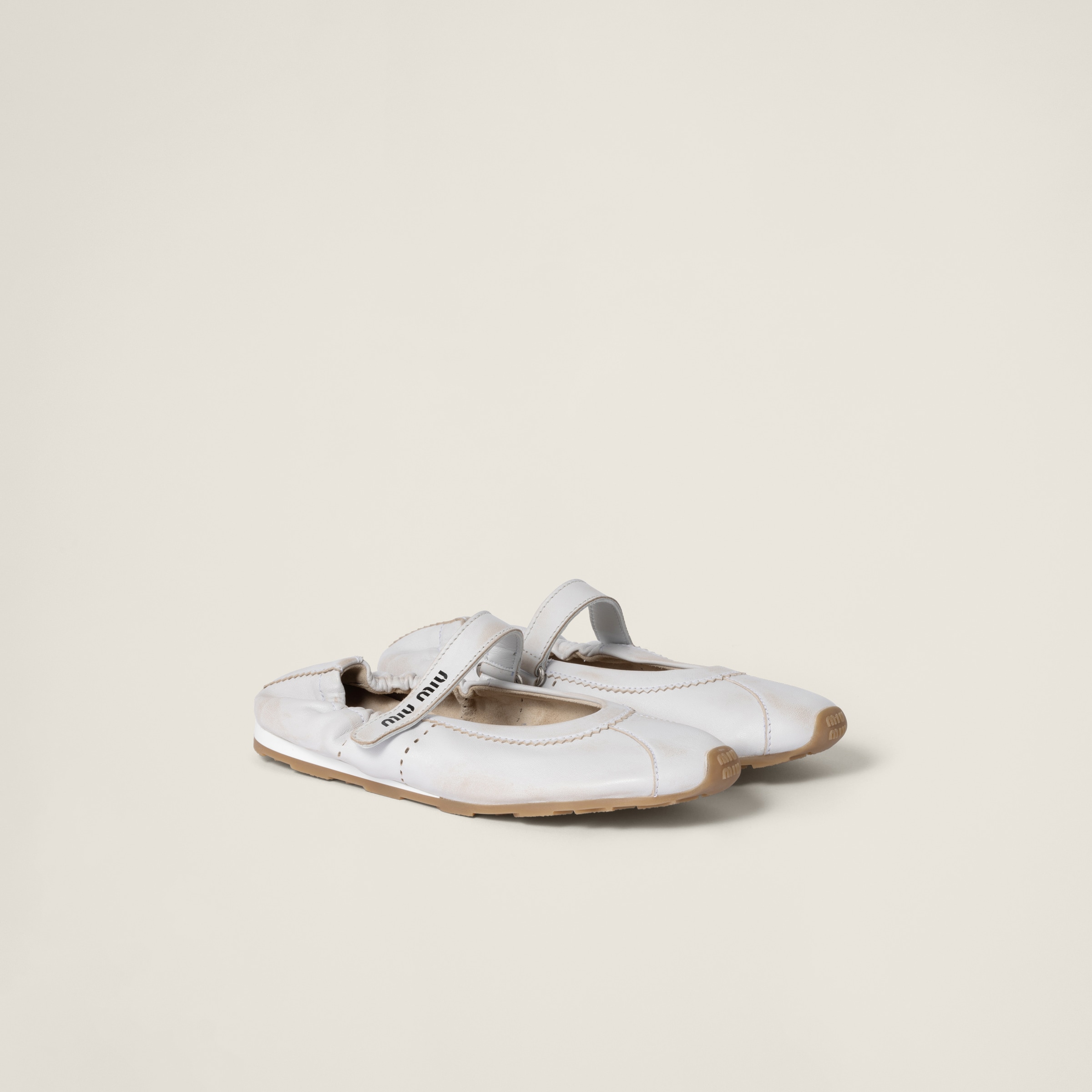 Bleached nappa leather ballerinas