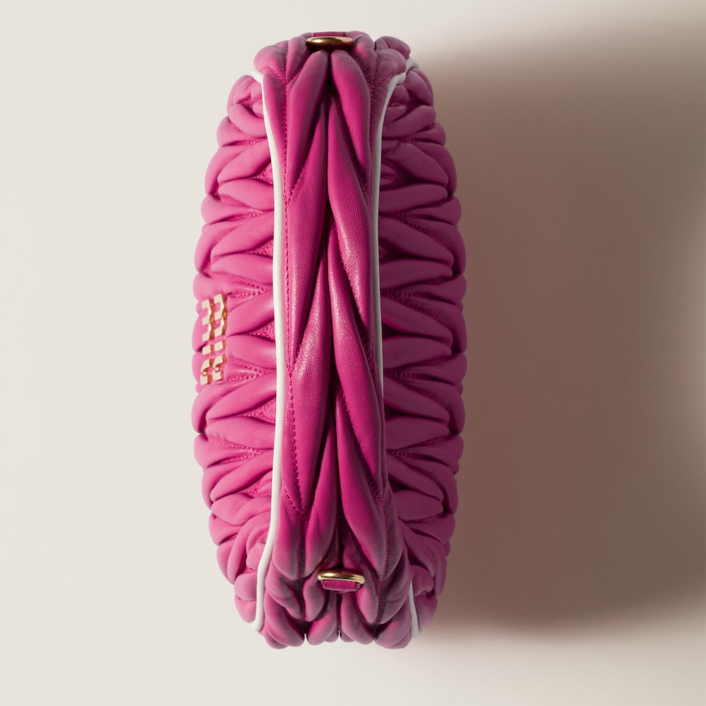 Wander matelassé nappa leather bag