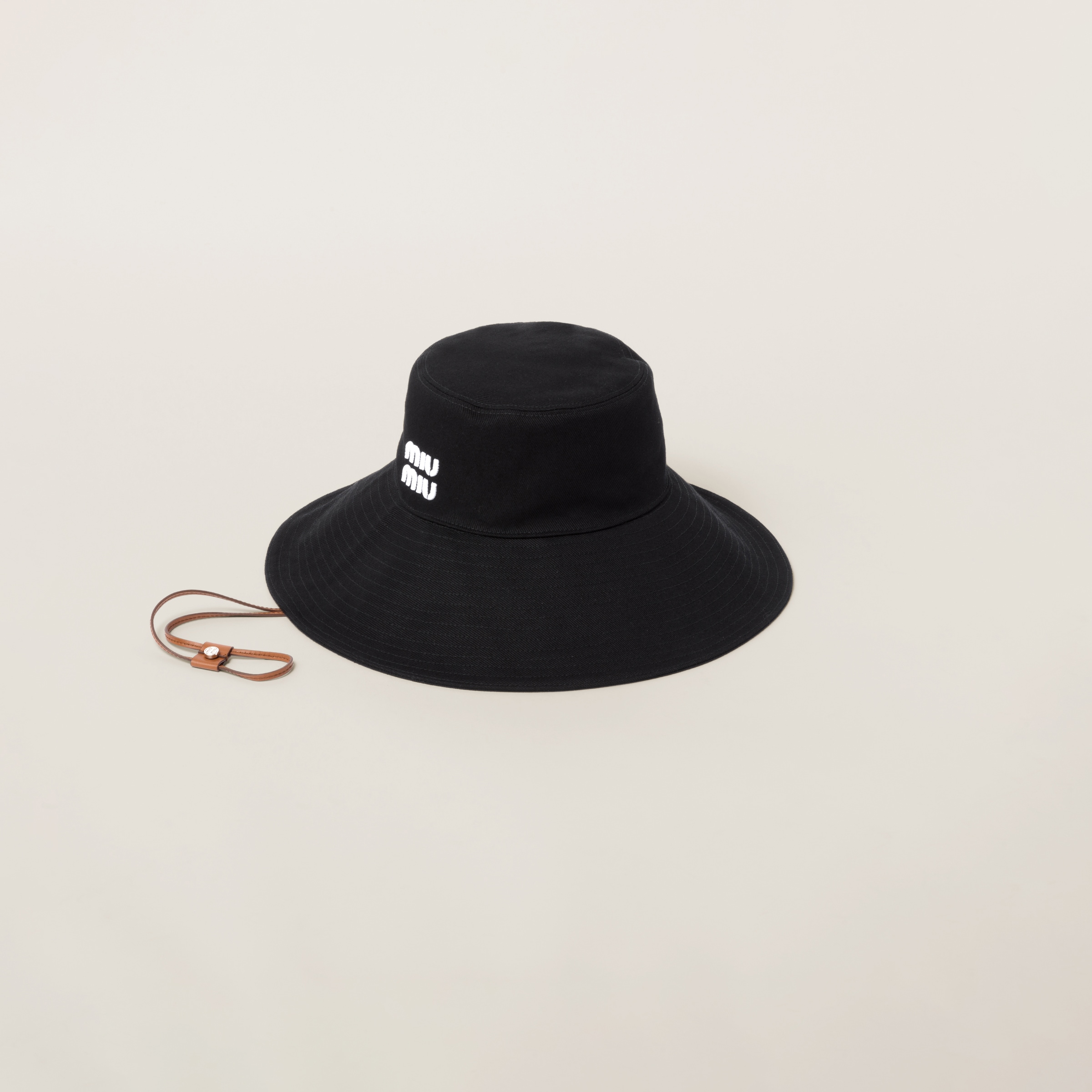 Drill hat