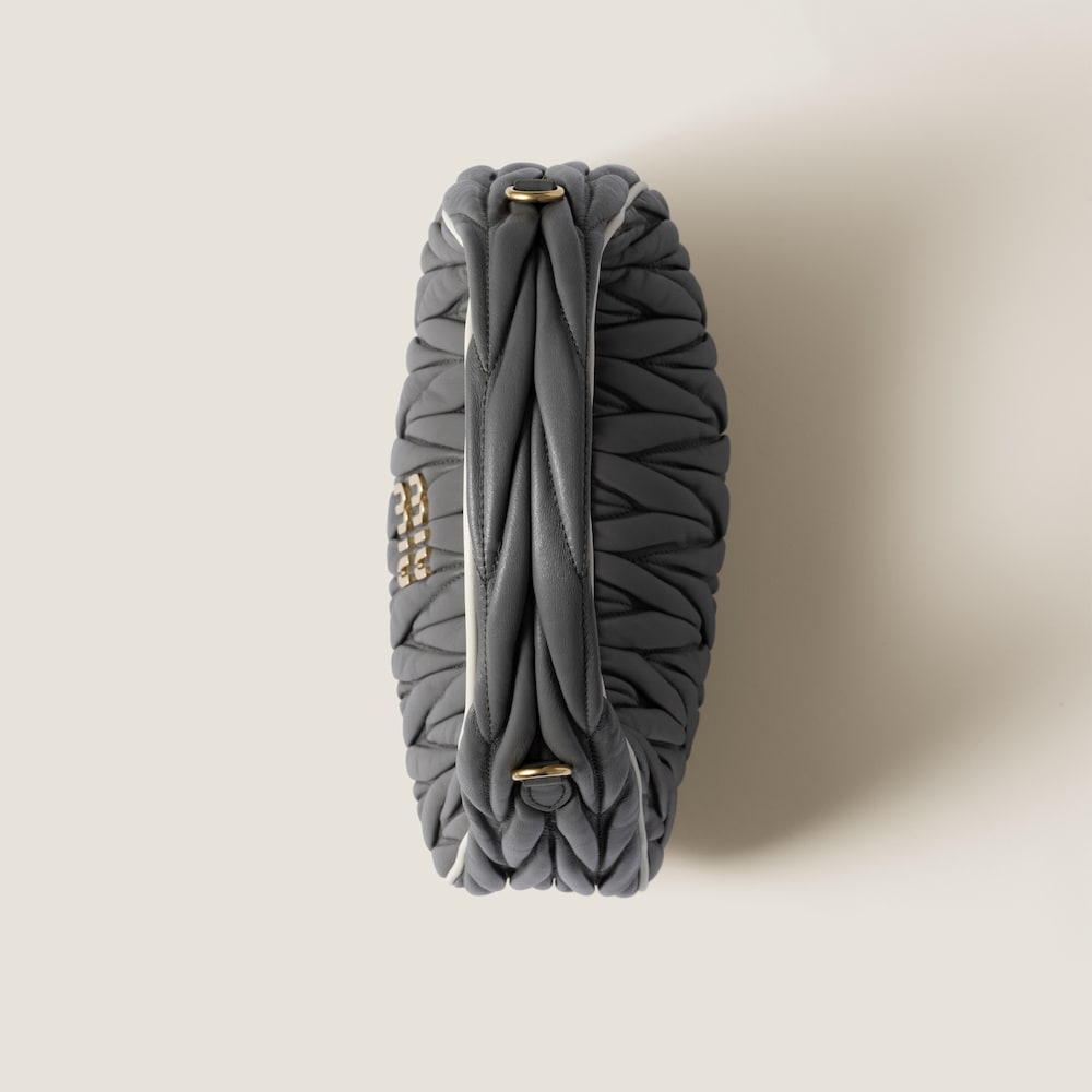 Wander matelassé nappa leather bag
