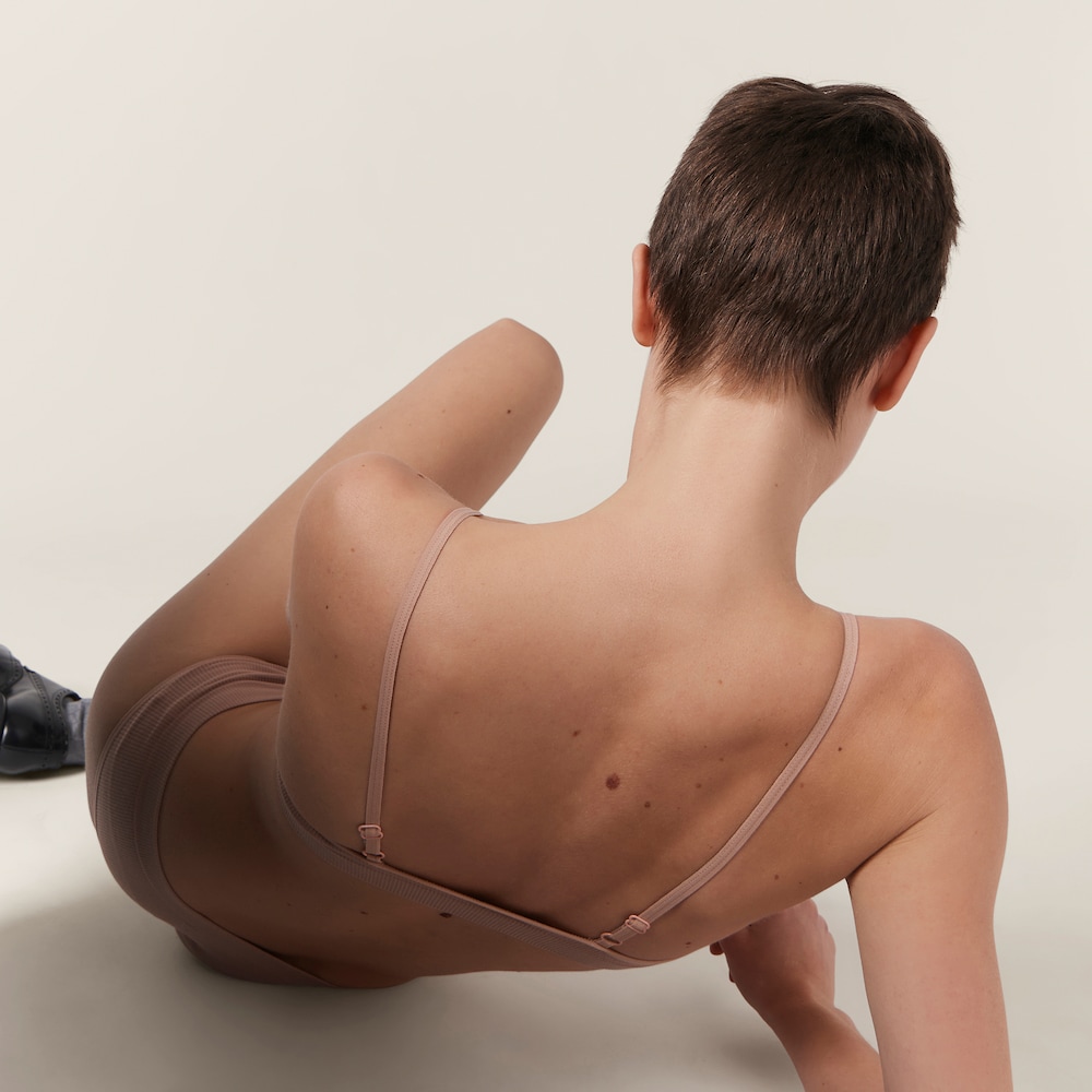 Seamless bra