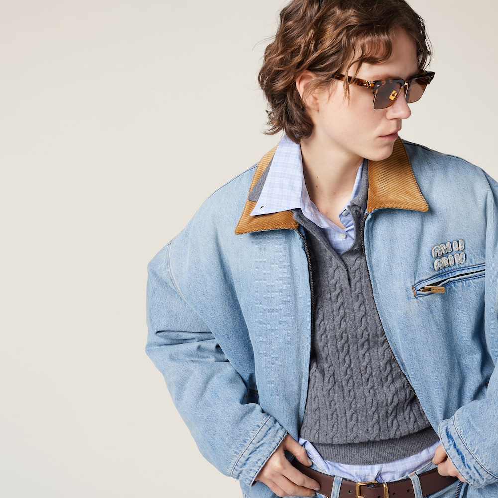 Denim jacket with velvet collar