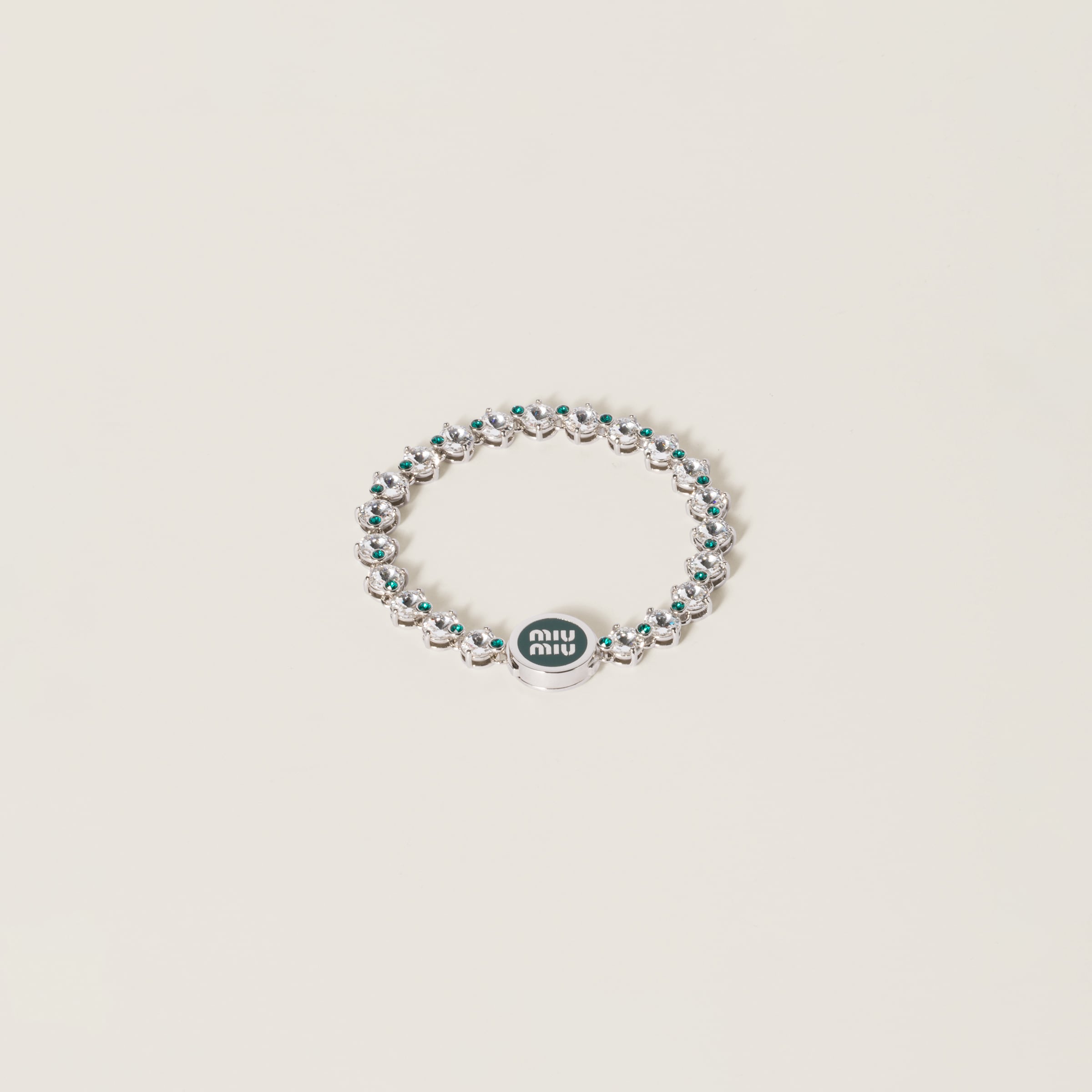 Metal bracelet with crystals