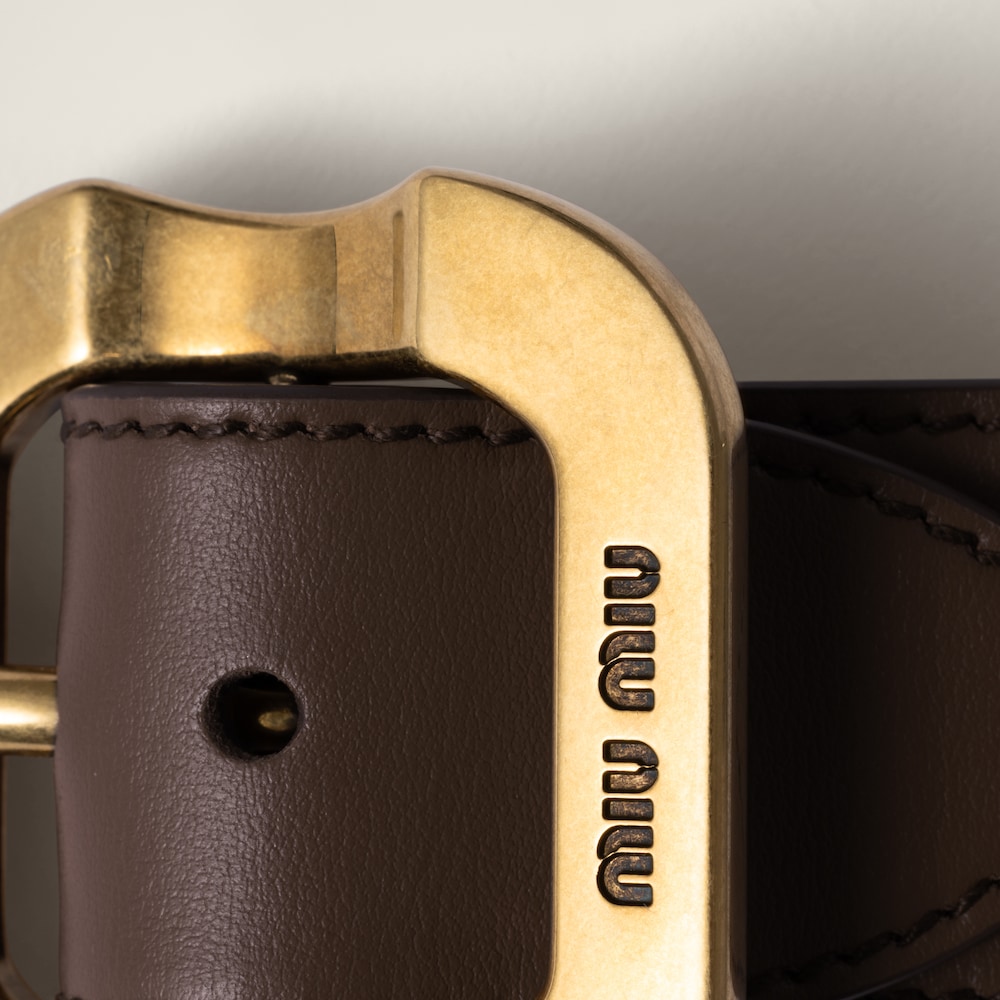 Leather bracelet with buckle