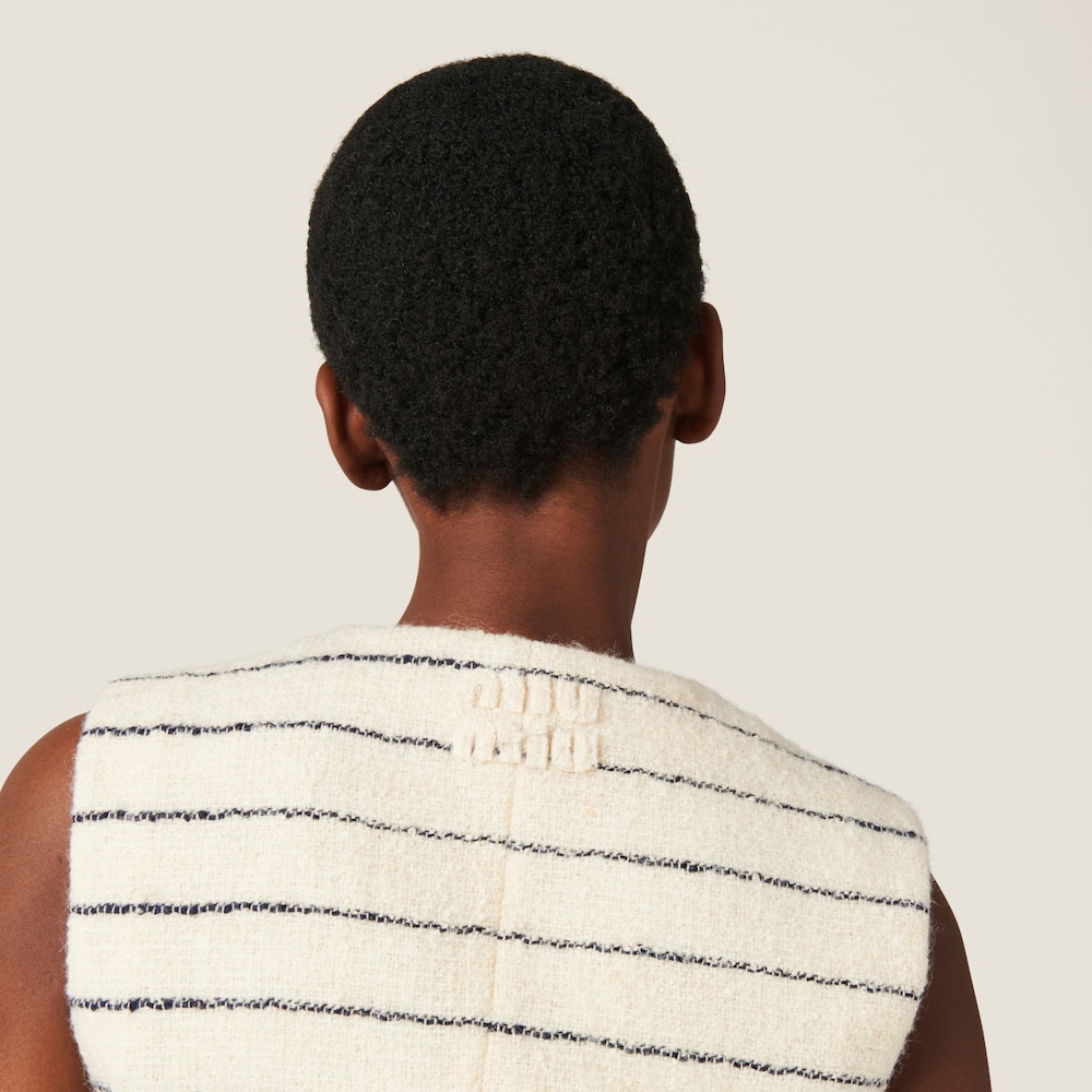 Single-breasted bouclé vest