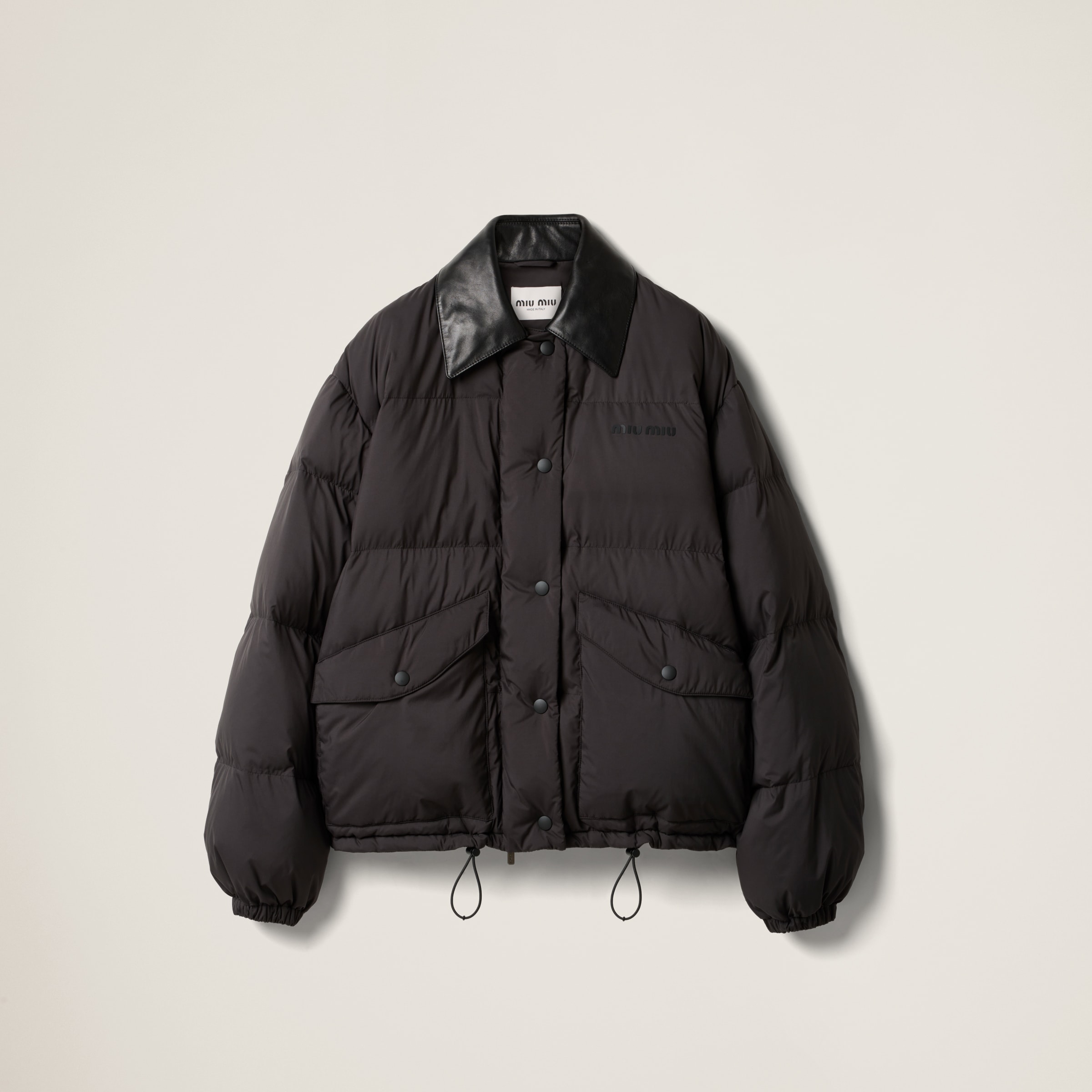 Technical pongé cropped down jacket