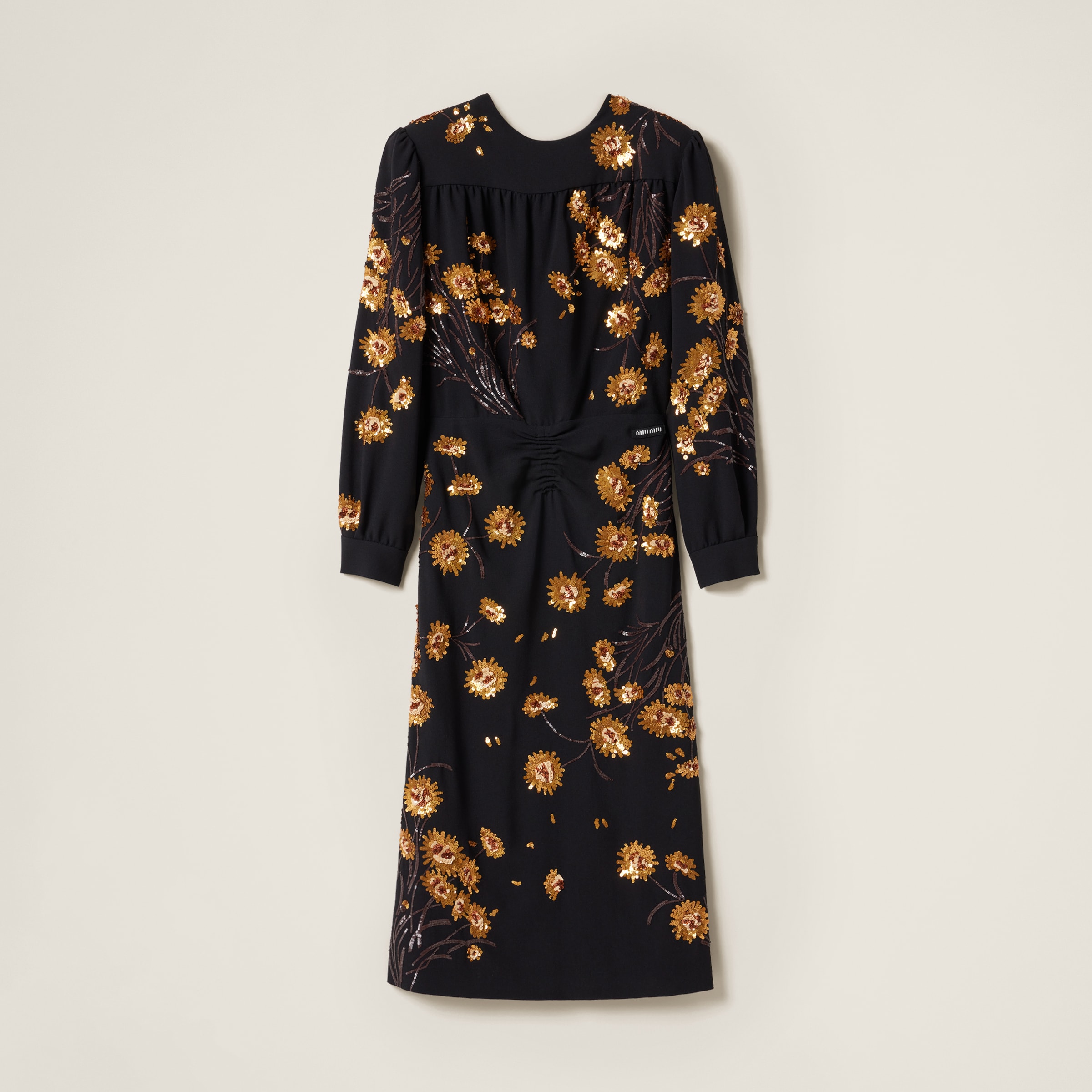Embroidered sablé dress