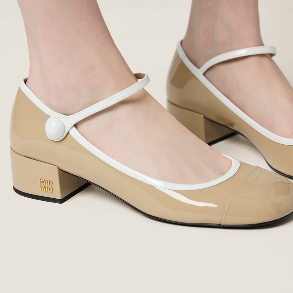 Two-tone patent leather Mary Jane pumps