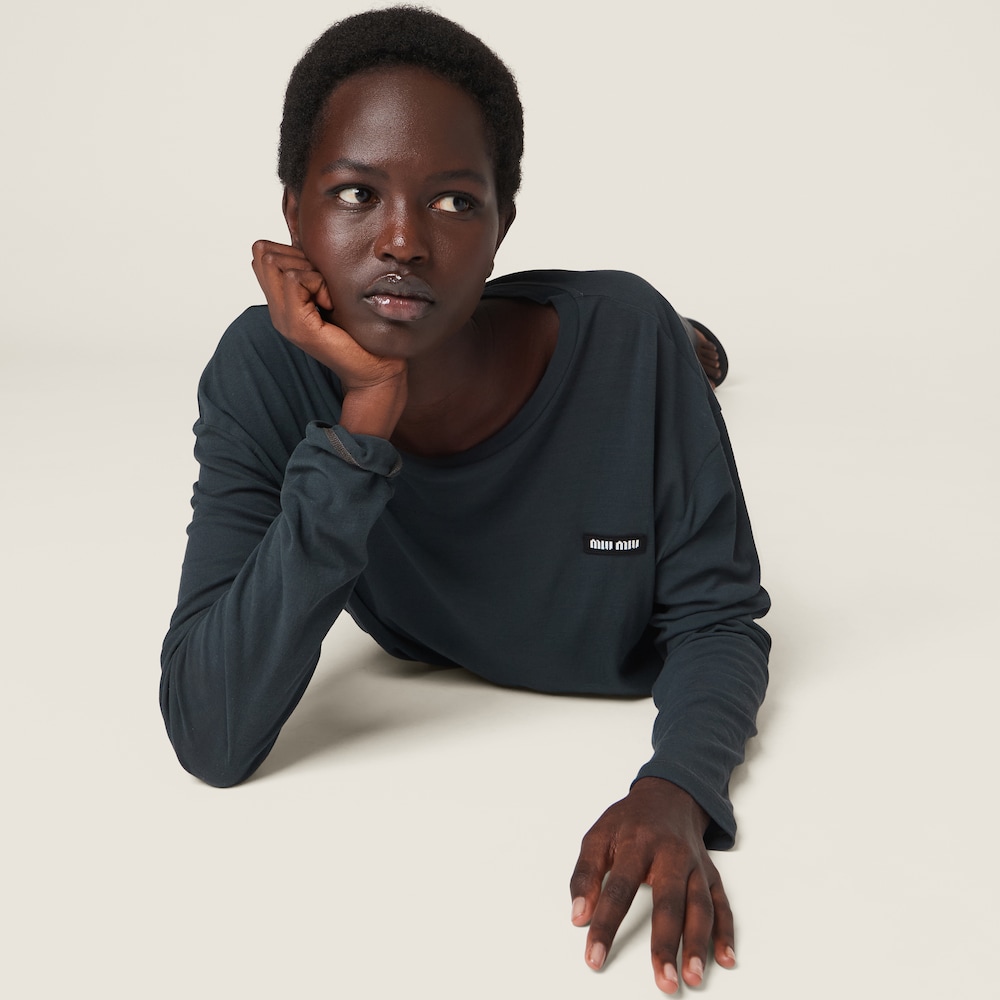 Long-sleeved garment-dyed ribbed knit jersey T-shirt