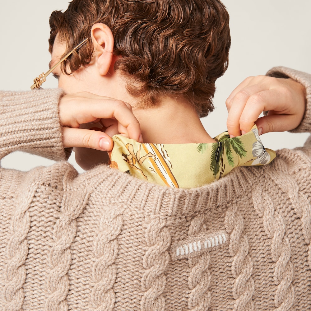 Cashmere sweater