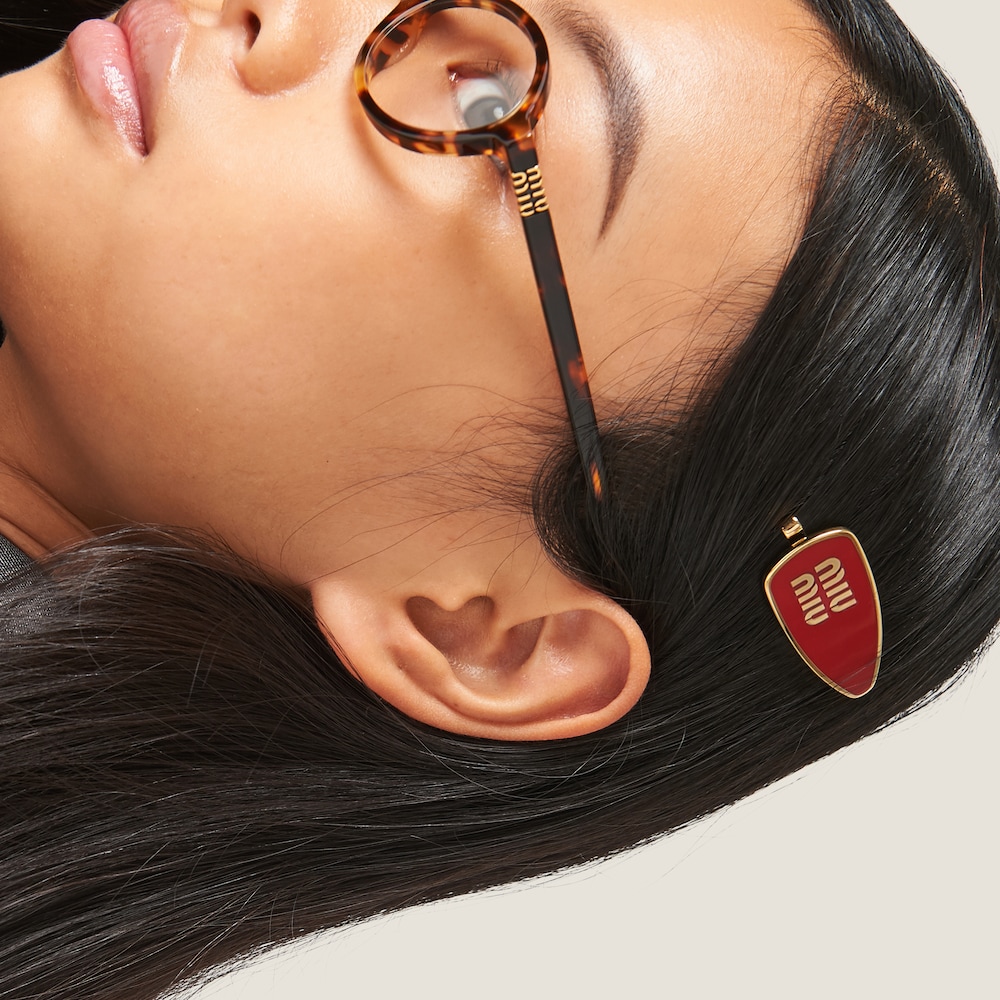 Enameled metal hair clip