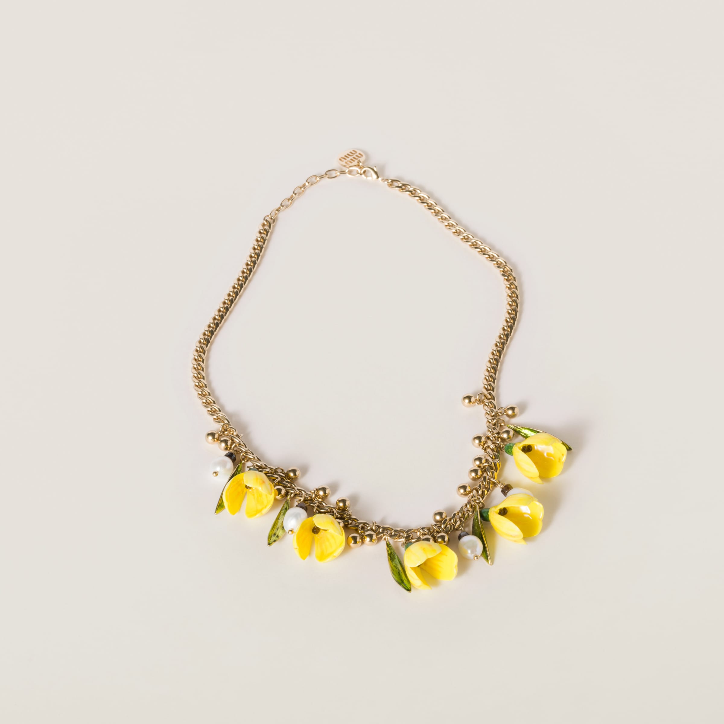 Metal and resin necklace