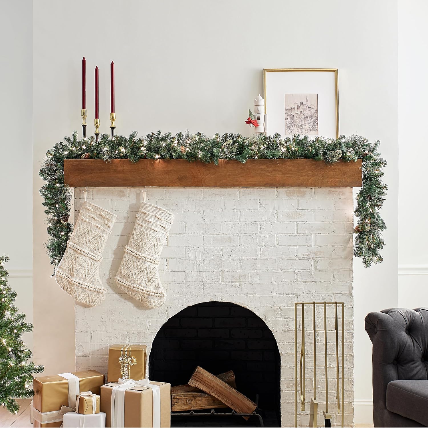 National Tree Company 9 ft Pre-Lit Carolina Pine Artificial Christmas Garland, Christmas Decoration with Pinecones, 100 Clear Lights, 240 Tips, Green