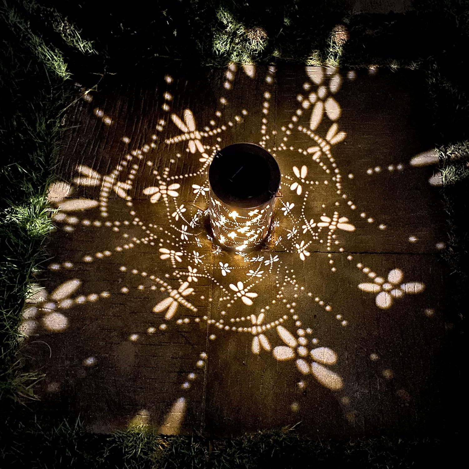 Christmas Gifts For women,Solar Lanterns Outdoor Hanging Lantern Lights, Dragonfly Hollowed-Out Metal Decor Lantern, Waterproof LED Decorative Garden Light - Delicate Garden Decoration for Patio, Yard