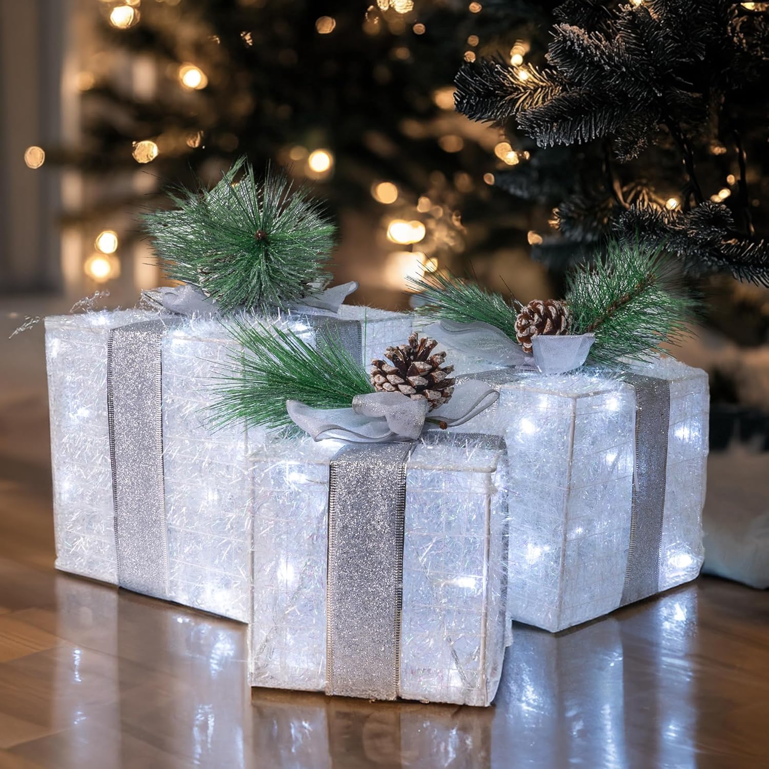 Hourleey Set of 3 Christmas Lighted Gift Boxes, Pre-lit 60 LED Light Up Present Boxes Ornament Outdoor Warm White Tinsel Boxes Decoration for Indoor Christmas Home Yard Lawn Decor