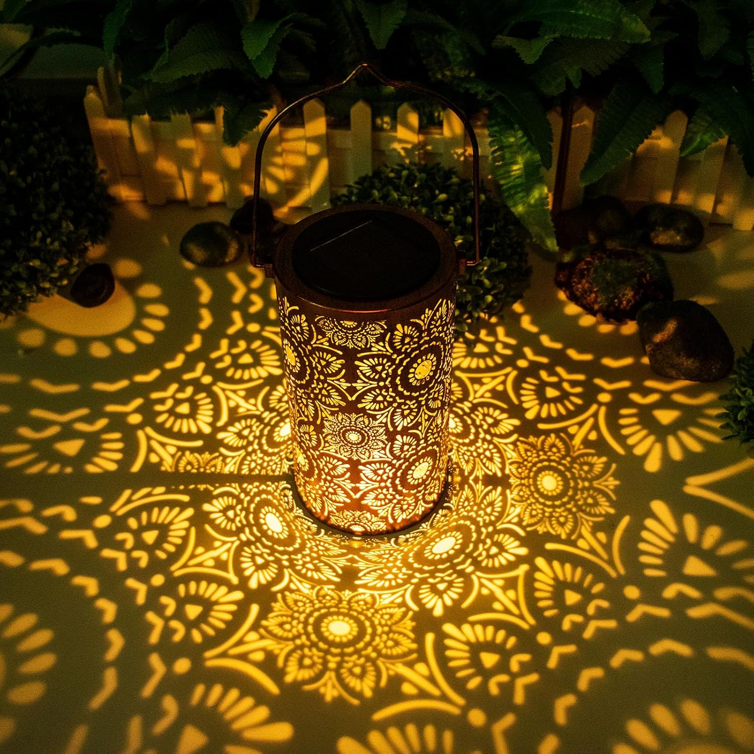 Christmas Gifts For women,Solar Lanterns Outdoor Hanging Lantern Lights, Dragonfly Hollowed-Out Metal Decor Lantern, Waterproof LED Decorative Garden Light - Delicate Garden Decoration for Patio, Yard