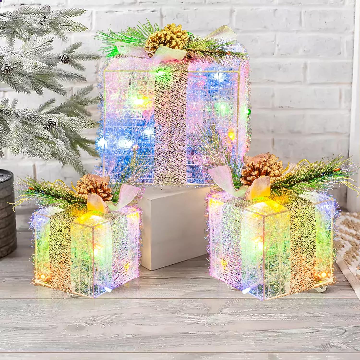 Hourleey Set of 3 Christmas Lighted Gift Boxes, Pre-lit 60 LED Light Up Present Boxes Ornament Outdoor Warm White Tinsel Boxes Decoration for Indoor Christmas Home Yard Lawn Decor