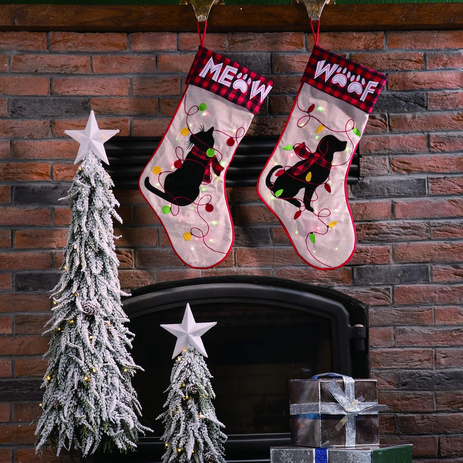 Glitzhome 19 L Handmade Hooked Dog Christmas Stocking for Family Holiday Season Party Decor