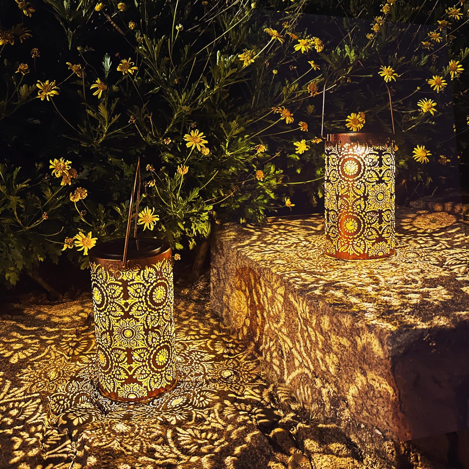 Christmas Gifts For women,Solar Lanterns Outdoor Hanging Lantern Lights, Dragonfly Hollowed-Out Metal Decor Lantern, Waterproof LED Decorative Garden Light - Delicate Garden Decoration for Patio, Yard