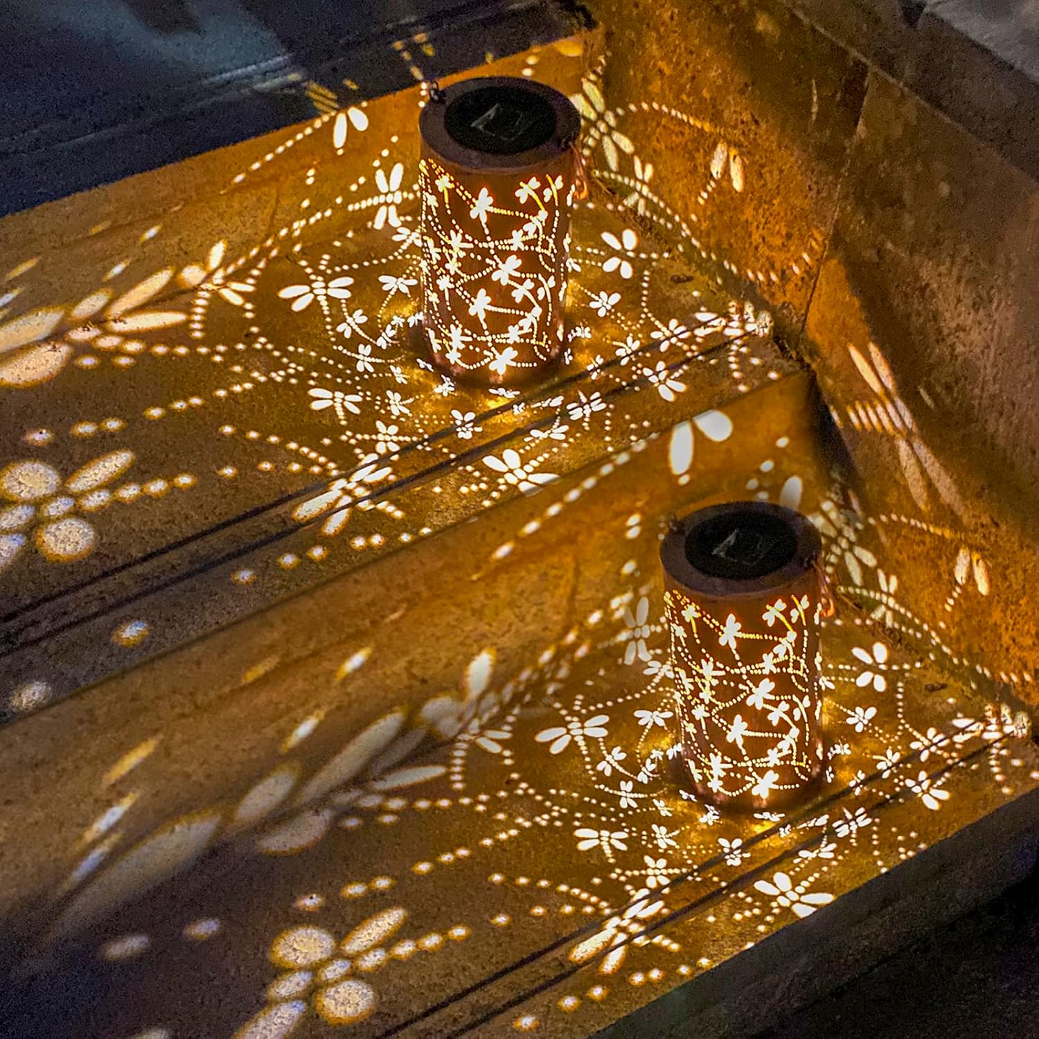 Christmas Gifts For women,Solar Lanterns Outdoor Hanging Lantern Lights, Dragonfly Hollowed-Out Metal Decor Lantern, Waterproof LED Decorative Garden Light - Delicate Garden Decoration for Patio, Yard