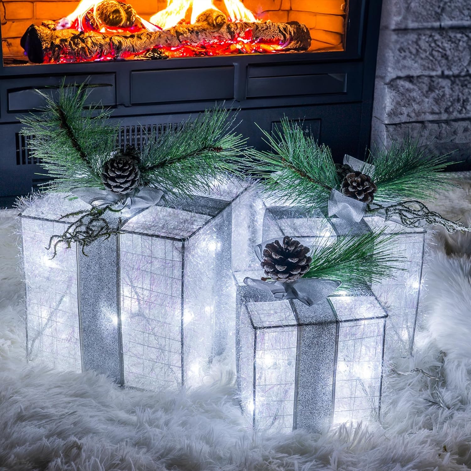 Hourleey Set of 3 Christmas Lighted Gift Boxes, Pre-lit 60 LED Light Up Present Boxes Ornament Outdoor Warm White Tinsel Boxes Decoration for Indoor Christmas Home Yard Lawn Decor