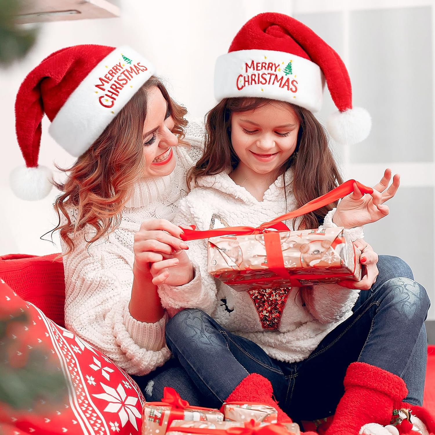 Christmas Santa Hat for Adults, Thicken Soft Velvet Comfort Classic Santa Claus Hat for New Year Party Headwear Holiday