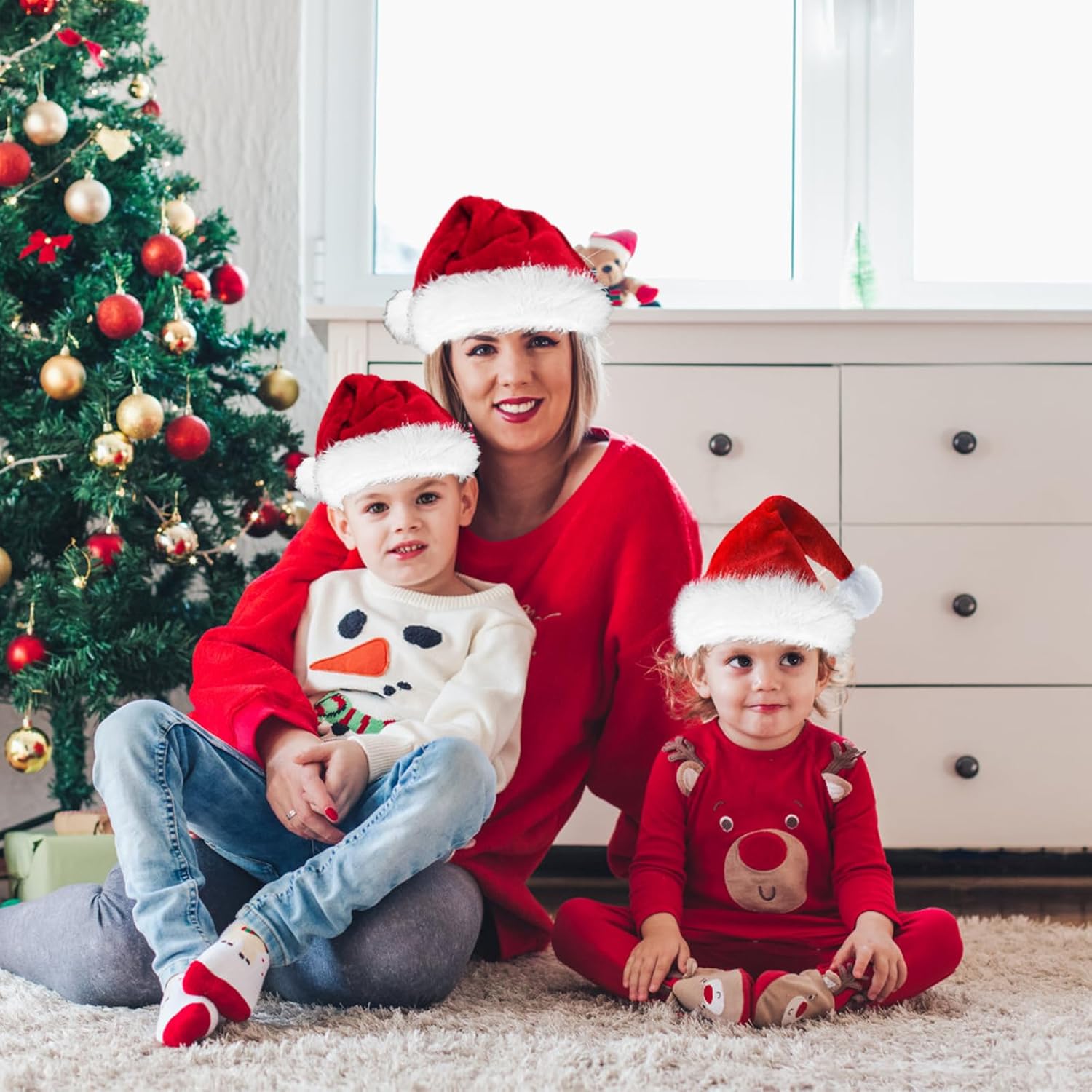 Christmas Hat, Santa Hats for Adults & Kids Red Velvet Comfort Extra Thicken Holiday Xmas Hat for New Year Festive Party