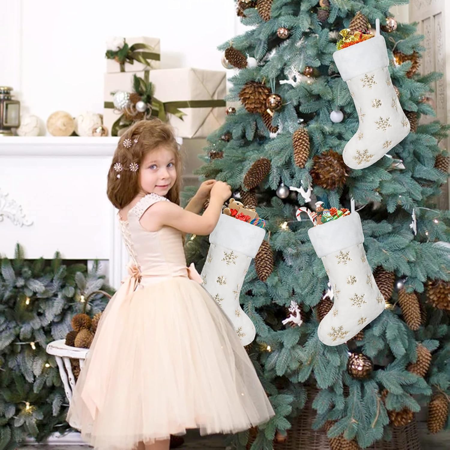 Dremisland 4 Pack Christmas Stockings - 20 Inch Cream White Faux Fur Xmas Stockings with Silver Sequin Snowflakes Super Soft Thick Plush Xmas Stockings for Christmas Decoration Holiday Decor (Sliver)