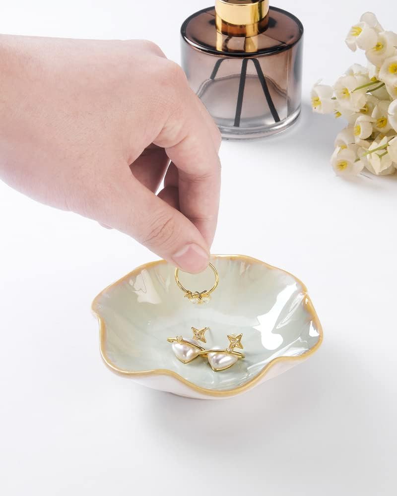 Lotus Leaf Shape Decorative Ring Tray, Small Key Bowl, Ceramic Trinket Tray Jewelry Dish Organizing Necklace Earrings, Home Decoration for Mom Best Friend Sister, Pink.