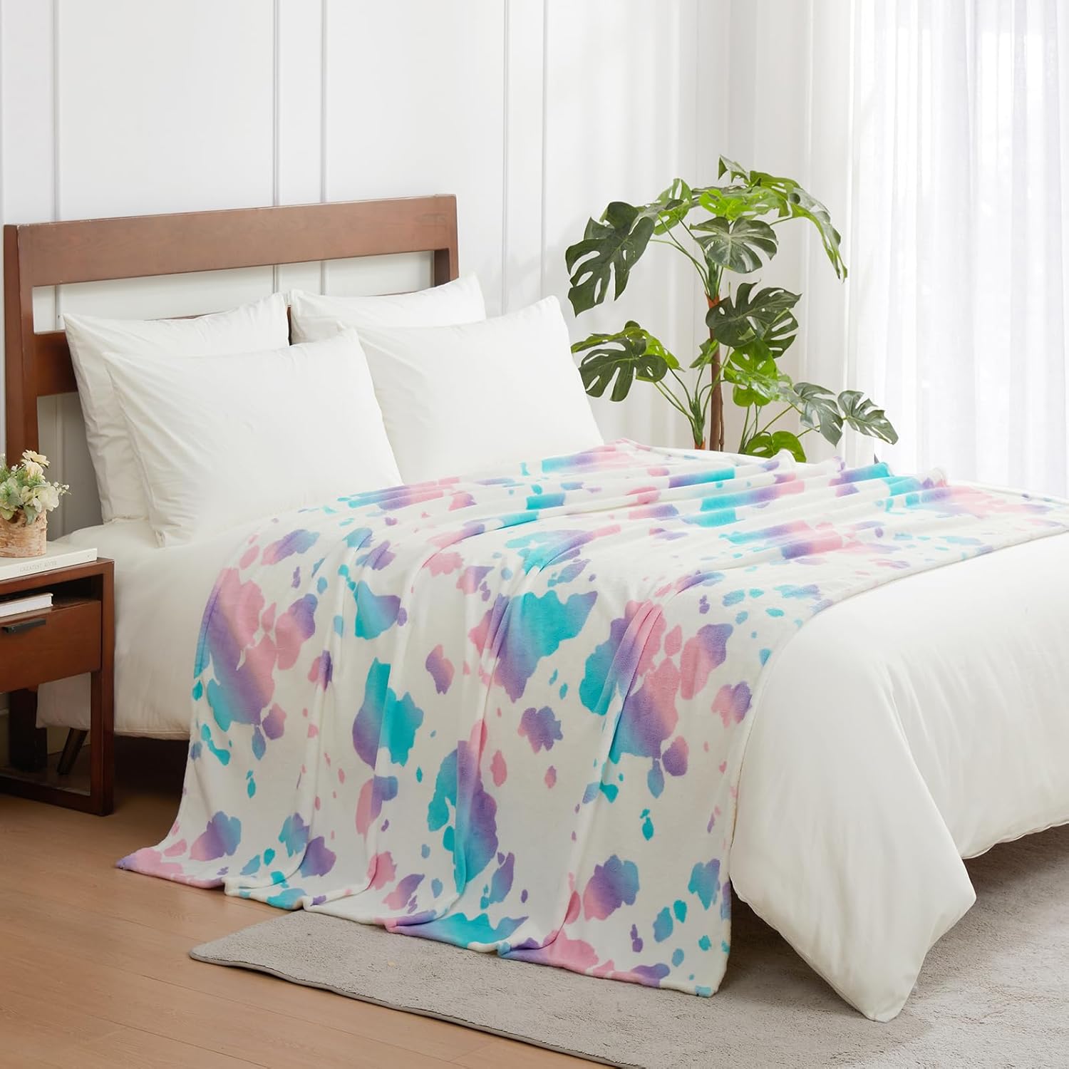 Cozy Bliss Cow Print Fuzzy Throw Blanket for Couch - Thick Soft Warm Non Shedding Fleece Blankets for Western Décor Room, for Kids, Women Men Girls, Teal Blue 50*60