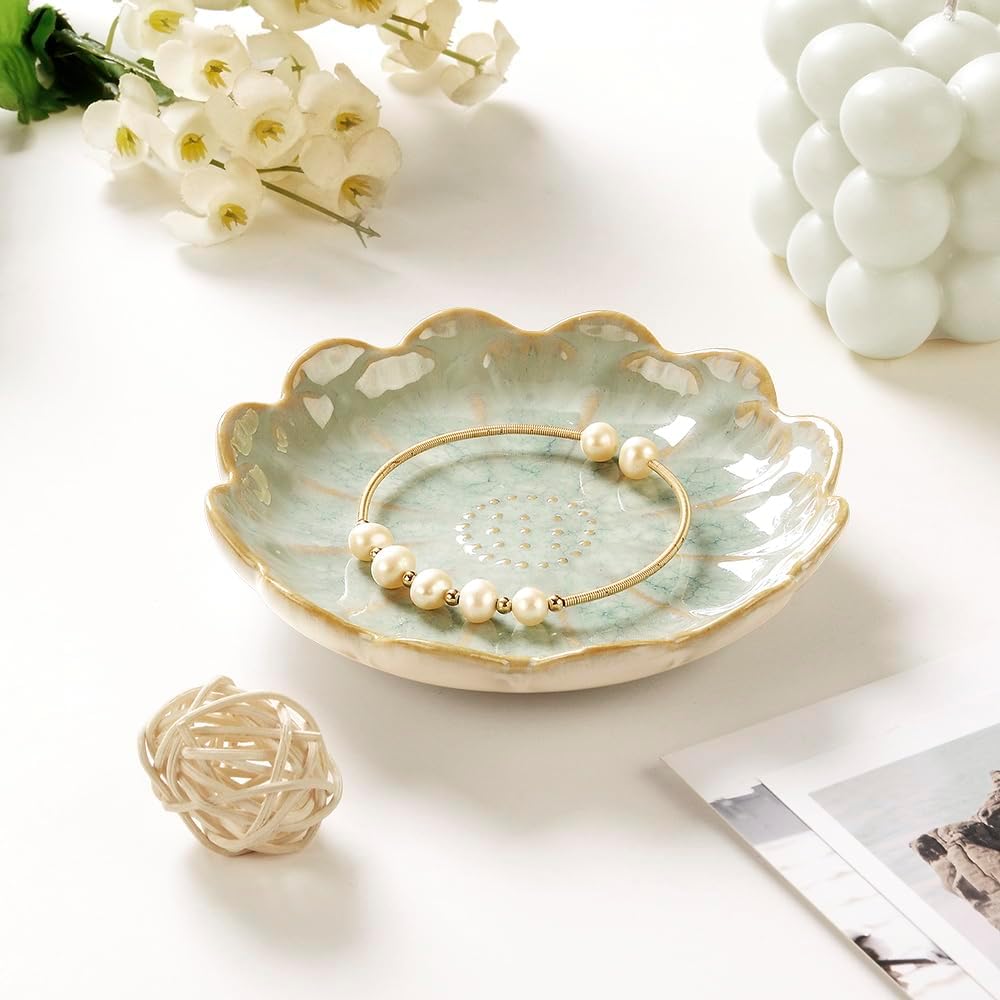 Lotus Leaf Shape Decorative Ring Tray, Small Key Bowl, Ceramic Trinket Tray Jewelry Dish Organizing Necklace Earrings, Home Decoration for Mom Best Friend Sister, Pink.