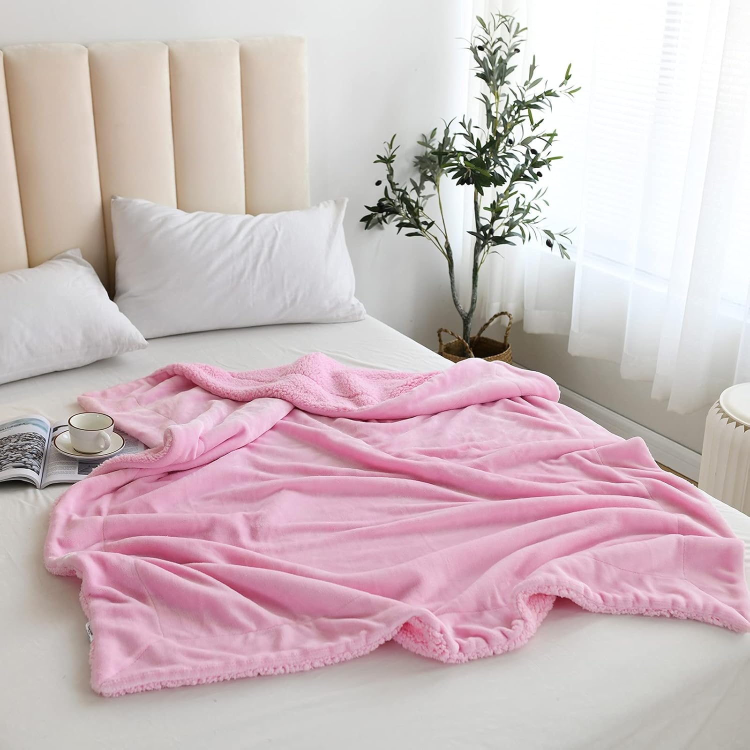 NEWCOSPLAY Super Soft Throw Blanket Deep Purple Rainbow Premium Silky Flannel Fleece Leaves Pattern Lightweight Bed Blanket All Season Use (Deep Purple Rainbow, Throw(50x60))