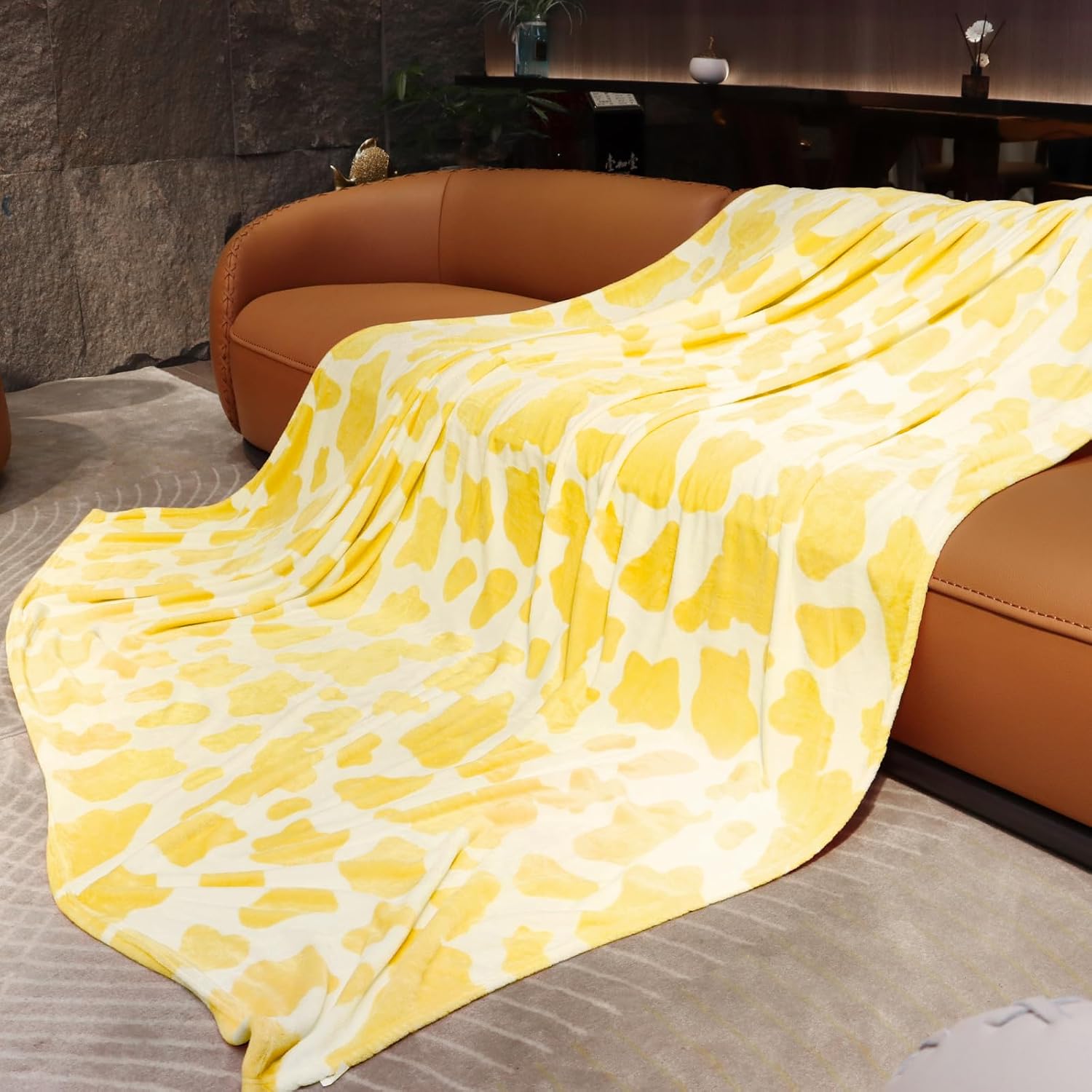 Blue Throw Blanket Soft Fleece Blankets Cyan Blue Lightweight Fuzzy Blanket Gifts Decor Stuff for Girls Women Teen Couch Bed