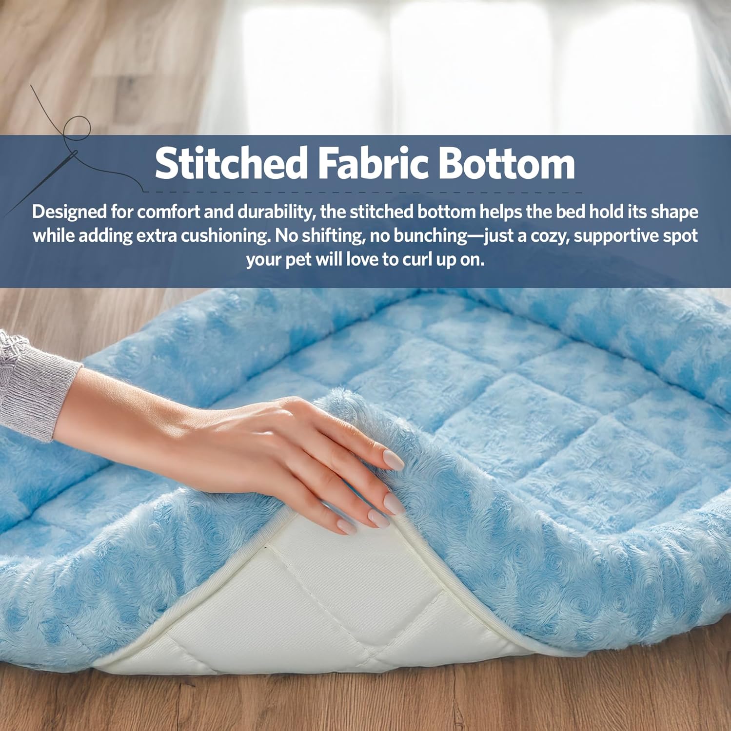 18L-Inch White Fleece Dog or Cat Bed with Comfortable Bolster, Ideal for Toy Dog Breeds & Fits an 18-Inch Crate, Easy Maintenance Machine Wash & Dry