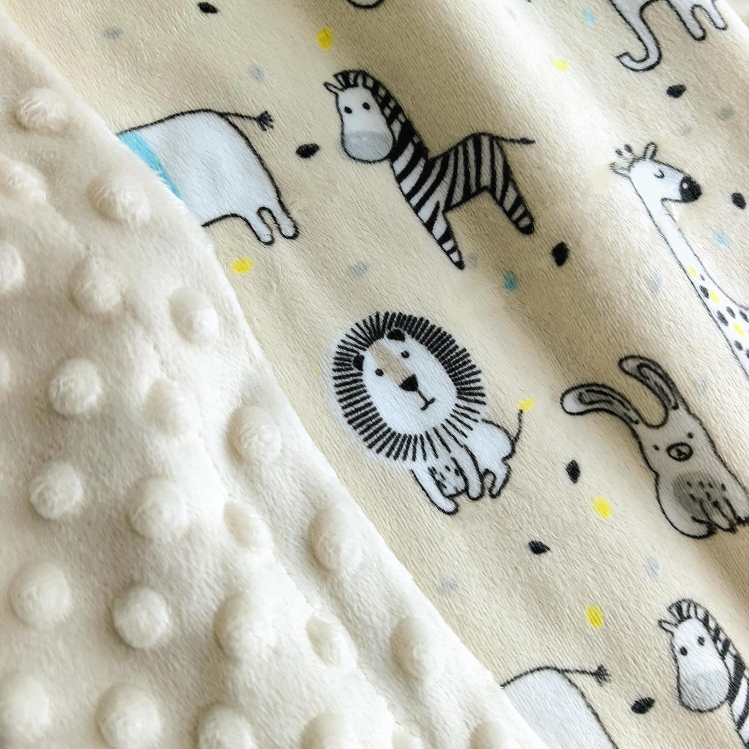 CREVENT Minky Baby Blanket for Girls Boys, Soft Plush Receiving Blanket for Newborns - 76x102cm (Animal)