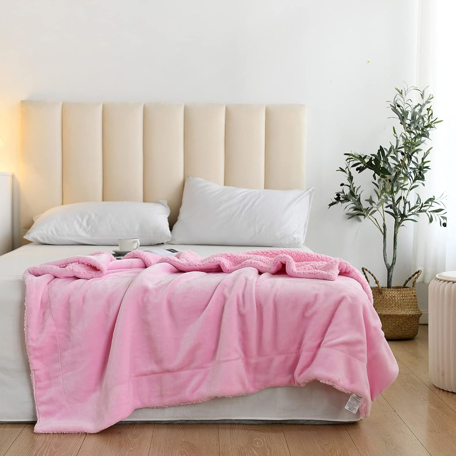 NEWCOSPLAY Super Soft Throw Blanket Deep Purple Rainbow Premium Silky Flannel Fleece Leaves Pattern Lightweight Bed Blanket All Season Use (Deep Purple Rainbow, Throw(50x60))