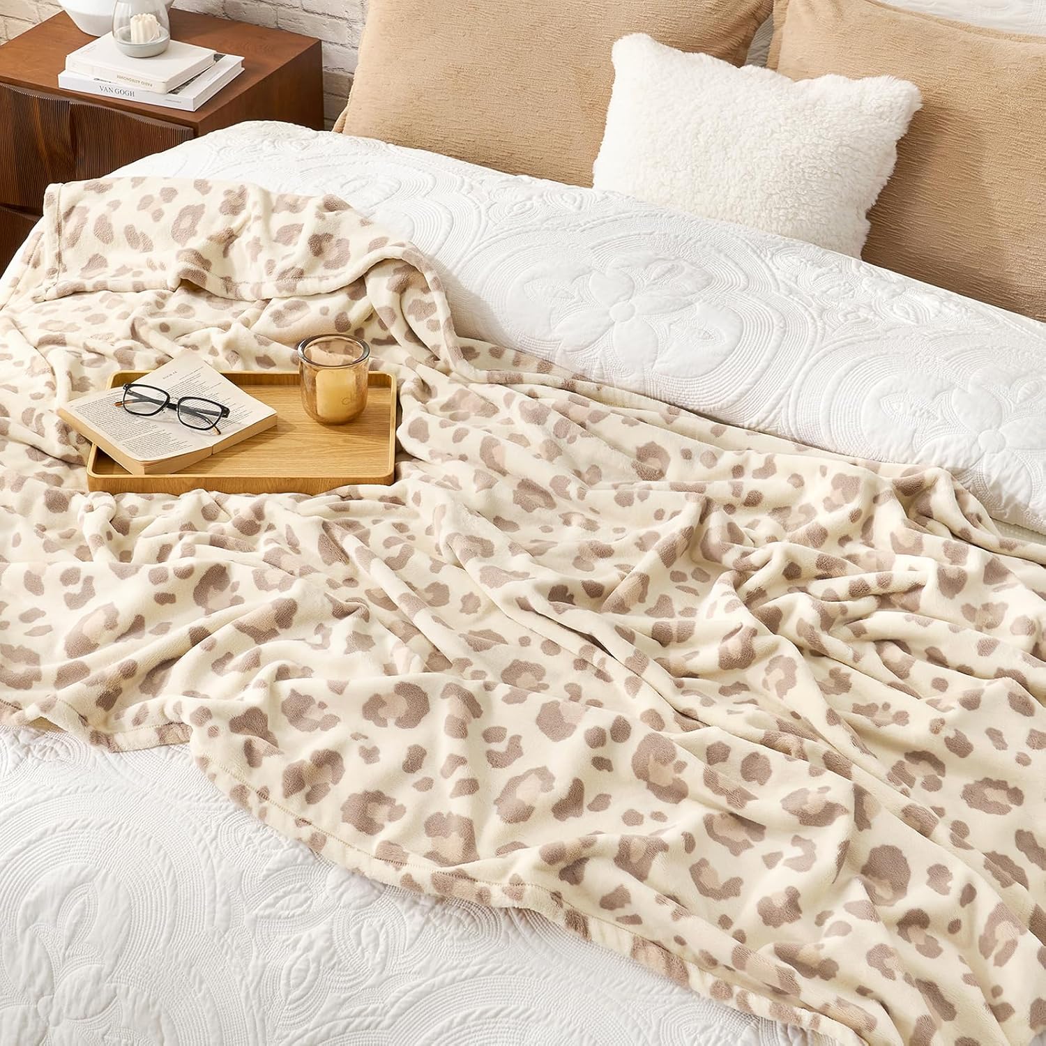 Cozy Bliss Cow Print Fuzzy Throw Blanket for Couch - Thick Soft Warm Non Shedding Fleece Blankets for Western Décor Room, for Kids, Women Men Girls, Teal Blue 50*60