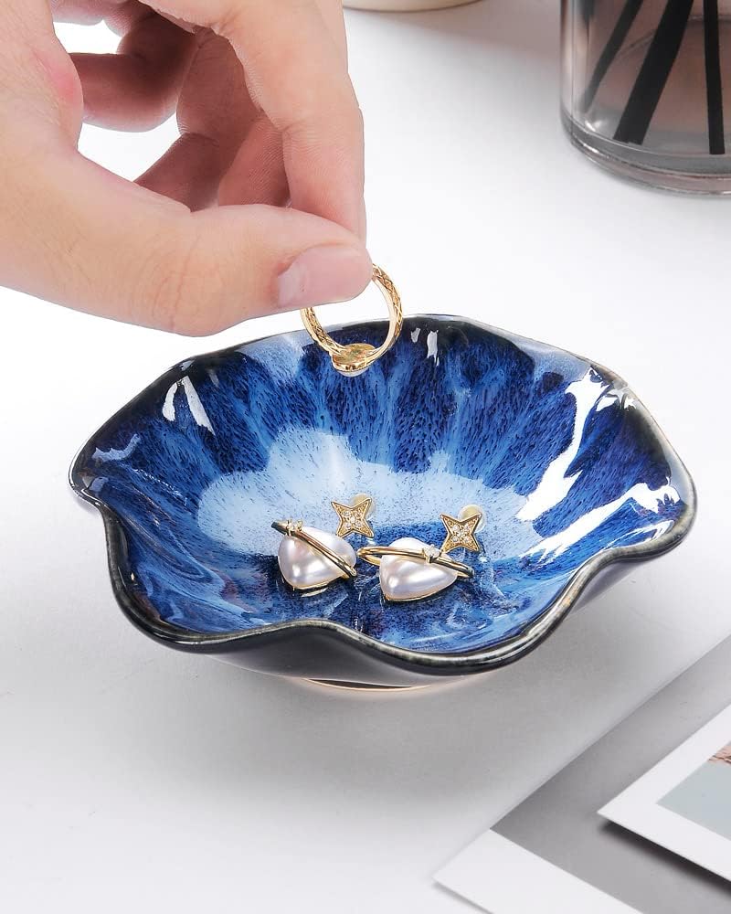 Lotus Leaf Shape Decorative Ring Tray, Small Key Bowl, Ceramic Trinket Tray Jewelry Dish Organizing Necklace Earrings, Home Decoration for Mom Best Friend Sister, Pink.