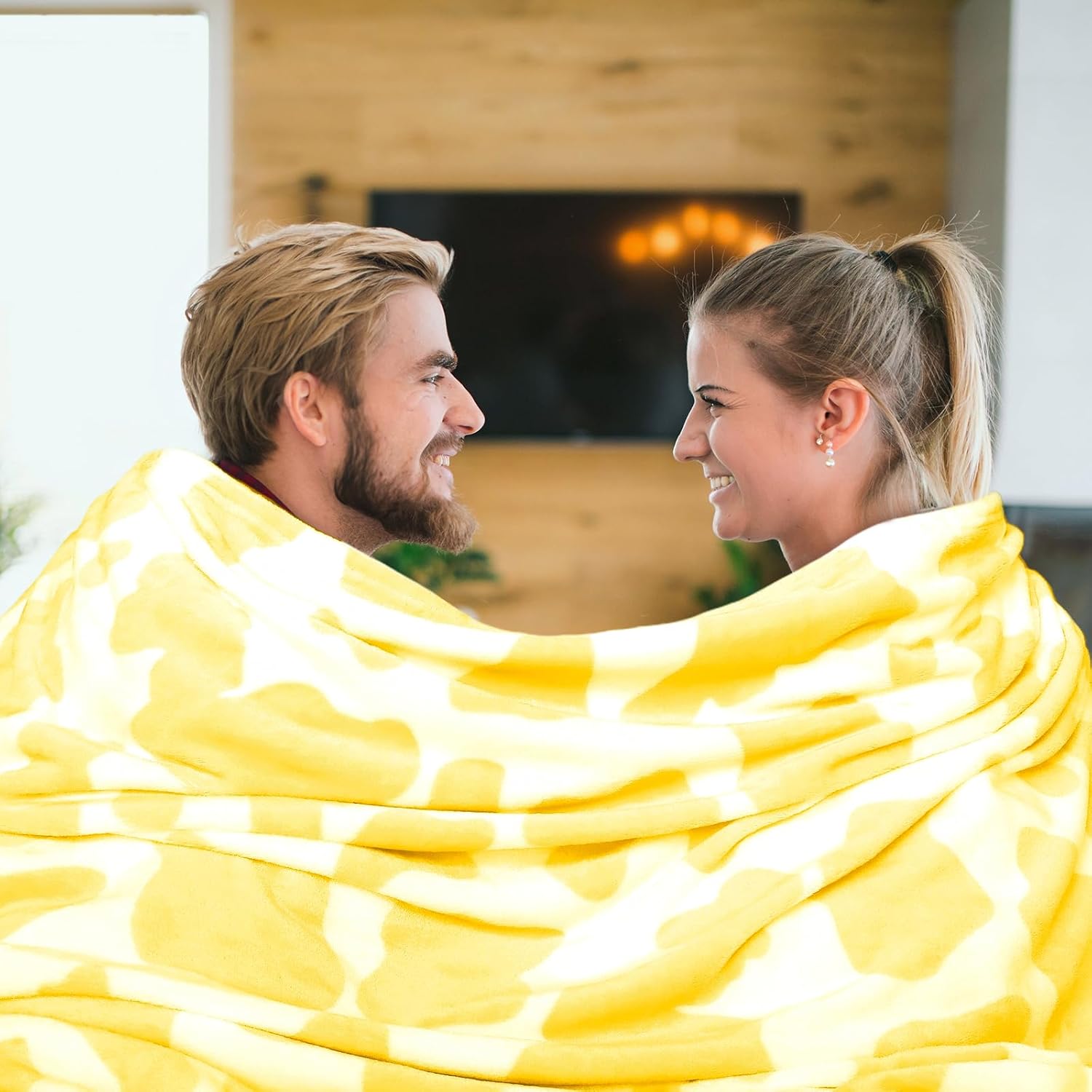 Blue Throw Blanket Soft Fleece Blankets Cyan Blue Lightweight Fuzzy Blanket Gifts Decor Stuff for Girls Women Teen Couch Bed